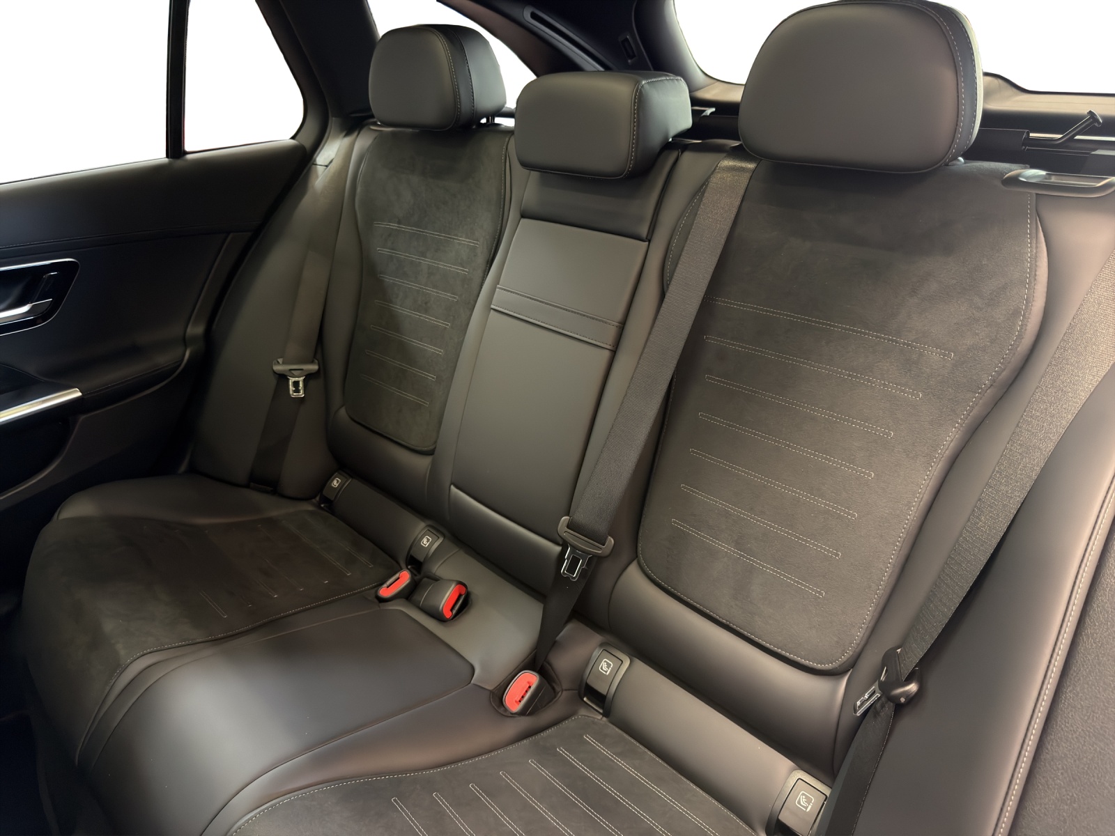MERCEDES-BENZ C 220 d T 4 M Swiss Star-image-12