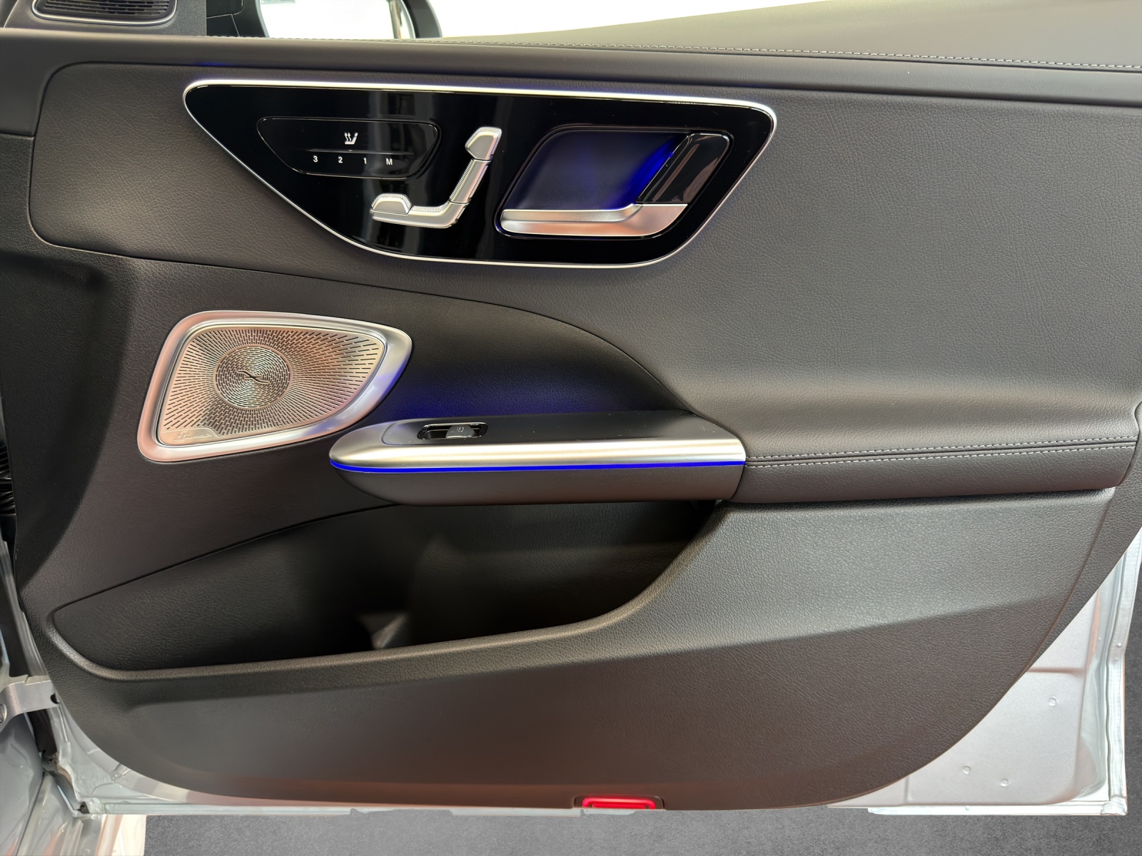 MERCEDES-BENZ C 220 d T 4 M Swiss Star-image-14