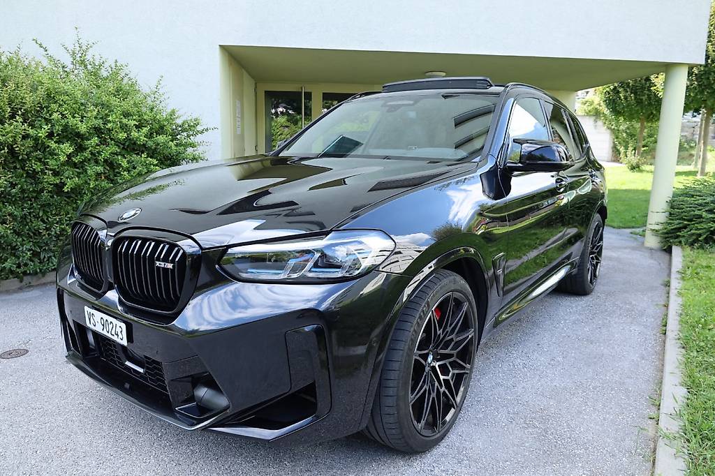 BMW XM-image-0