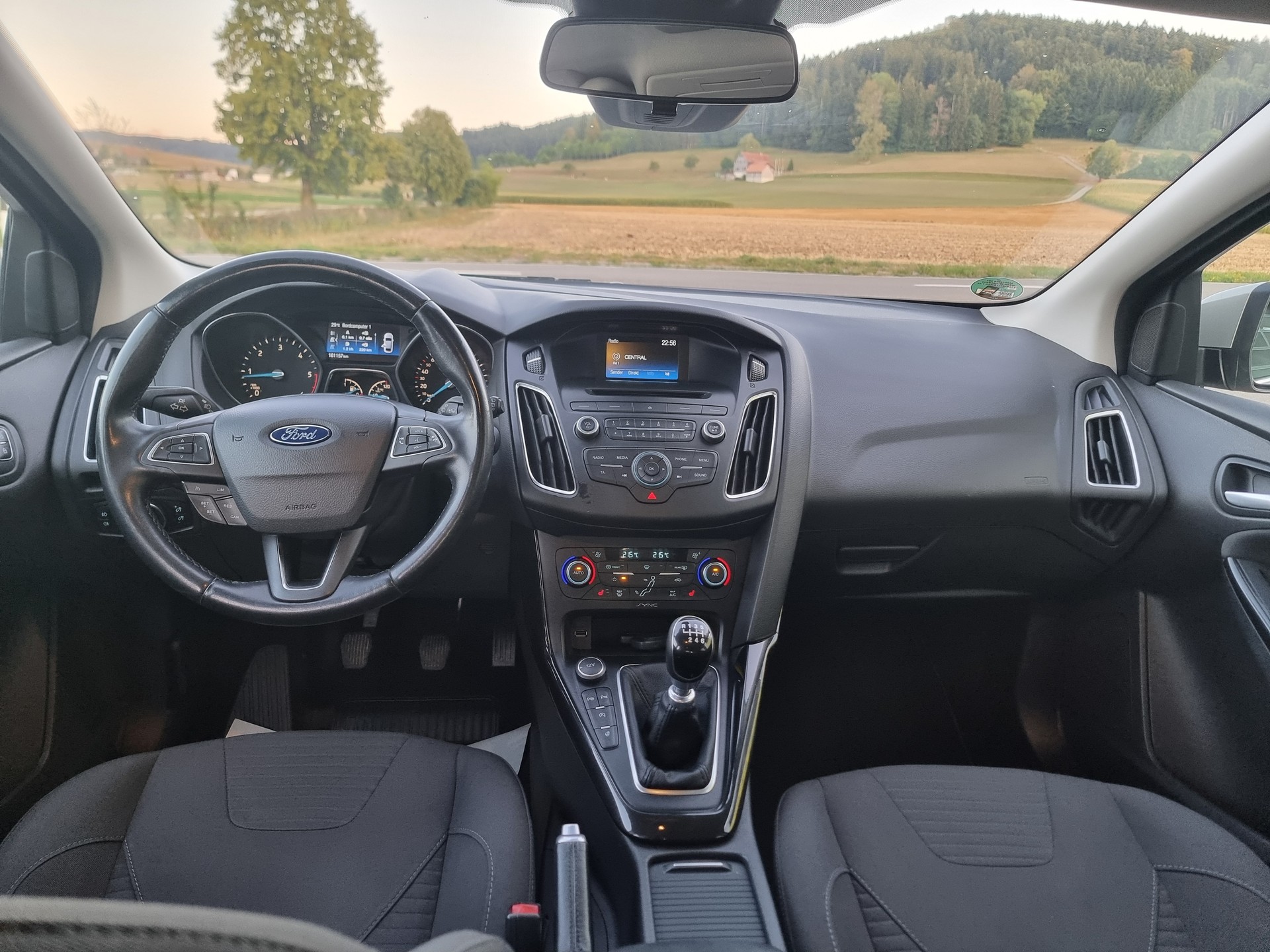 FORD Focus 1.5 TDCi Titanium-image-5