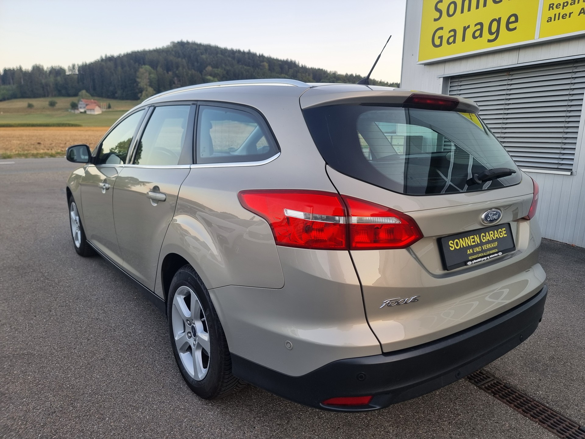 FORD Focus 1.5 TDCi Titanium-image-10