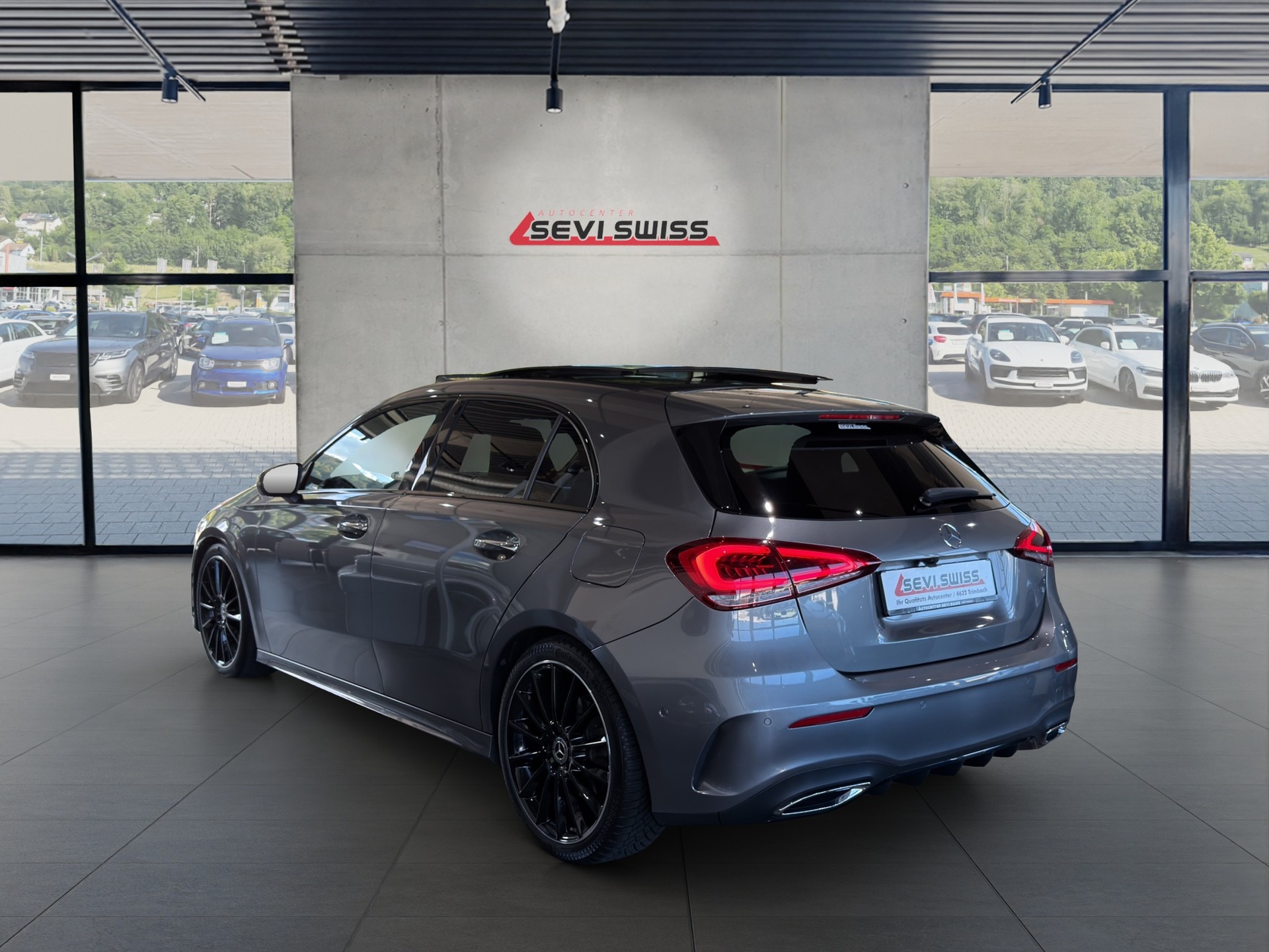 MERCEDES-BENZ A 250 4Matic AMG Line 4Matic 7G-DCT*Ab MFK,1 Jahr oder 20'000km Garantie*-image-3