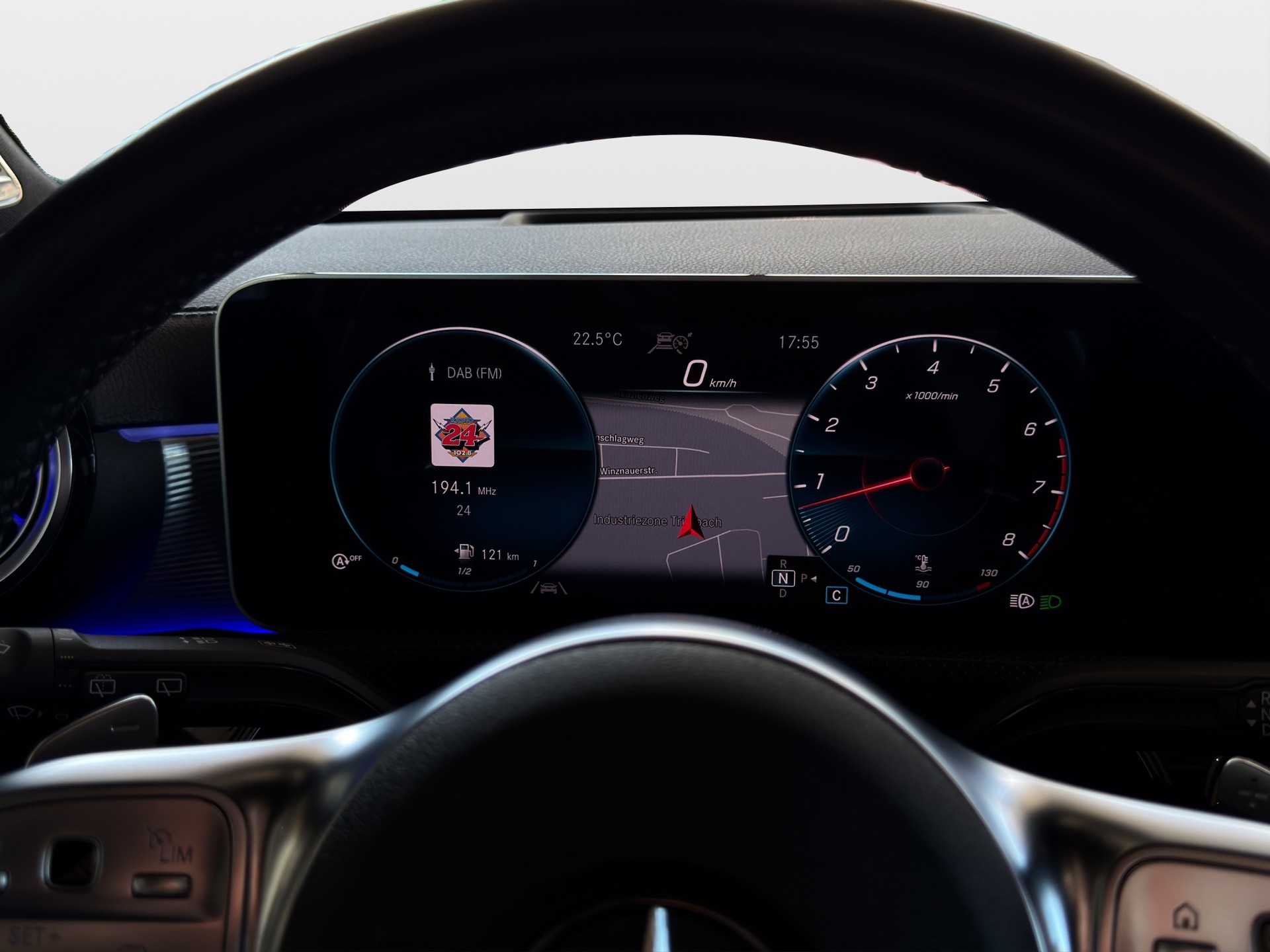 MERCEDES-BENZ A 250 4Matic AMG Line 4Matic 7G-DCT*Ab MFK,1 Jahr oder 20'000km Garantie*-image-10