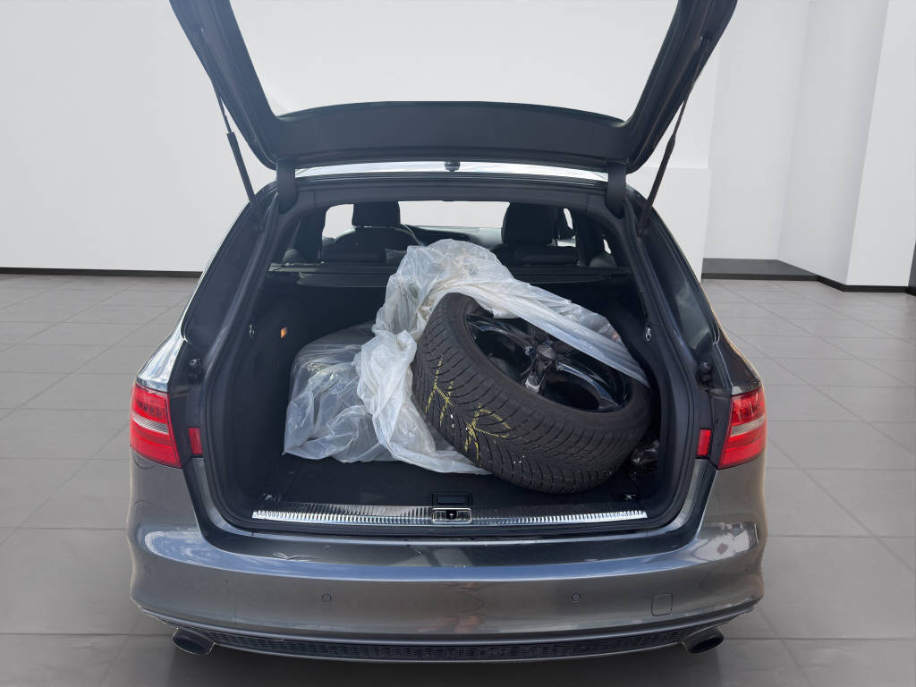 AUDI A4 Avant 2.0 TFSI 211 quat. S-Tronic-image-15
