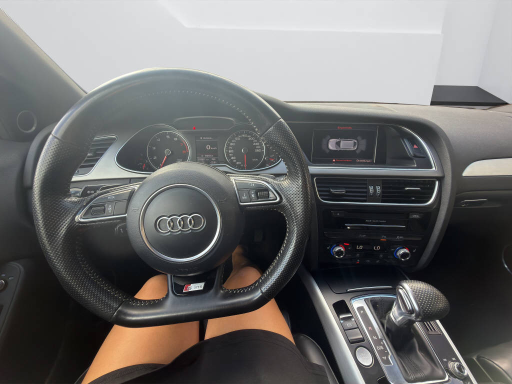 AUDI A4 Avant 2.0 TFSI 211 quat. S-Tronic-image-10