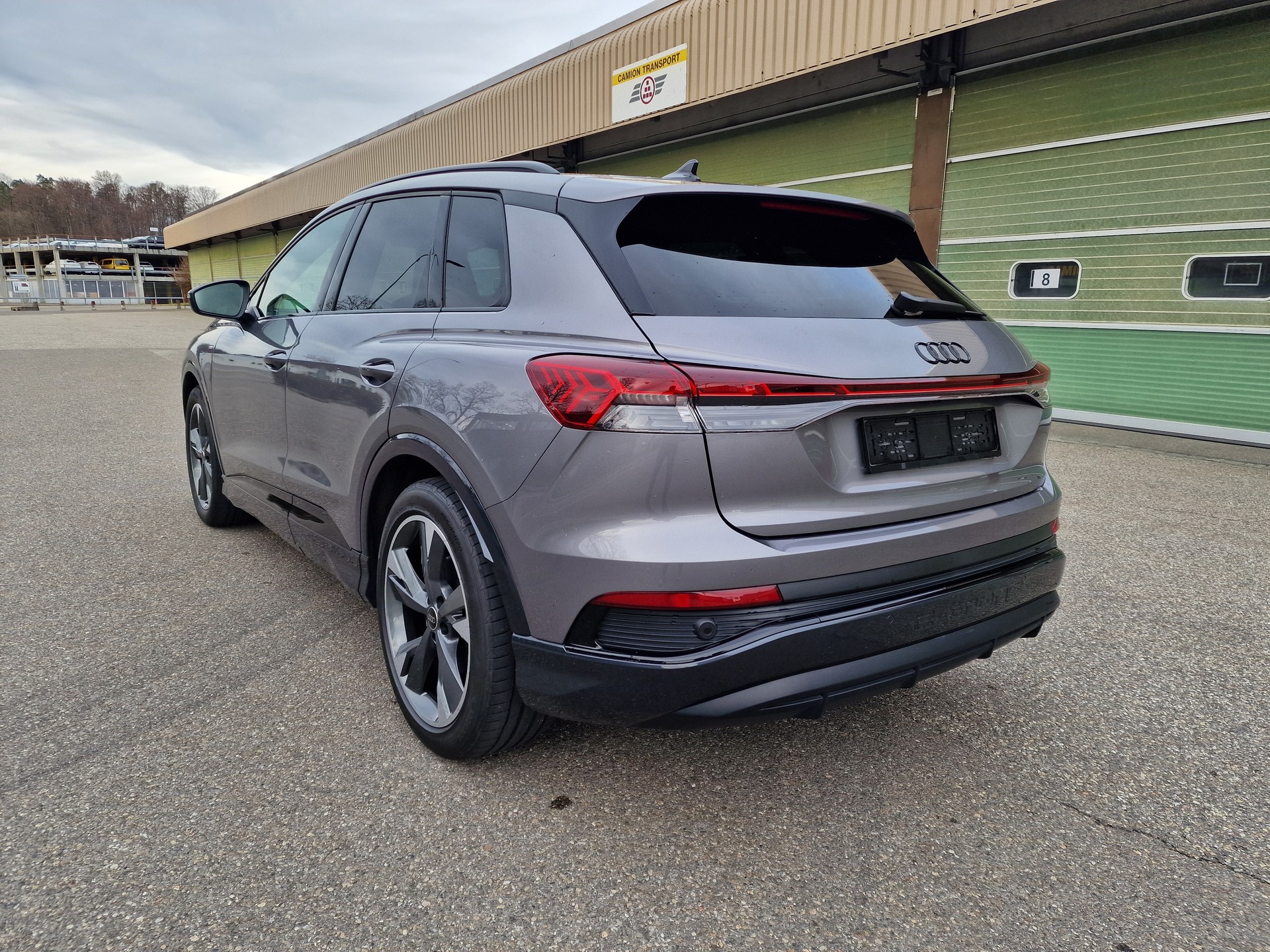 AUDI Q4 e-tron 40-image-2