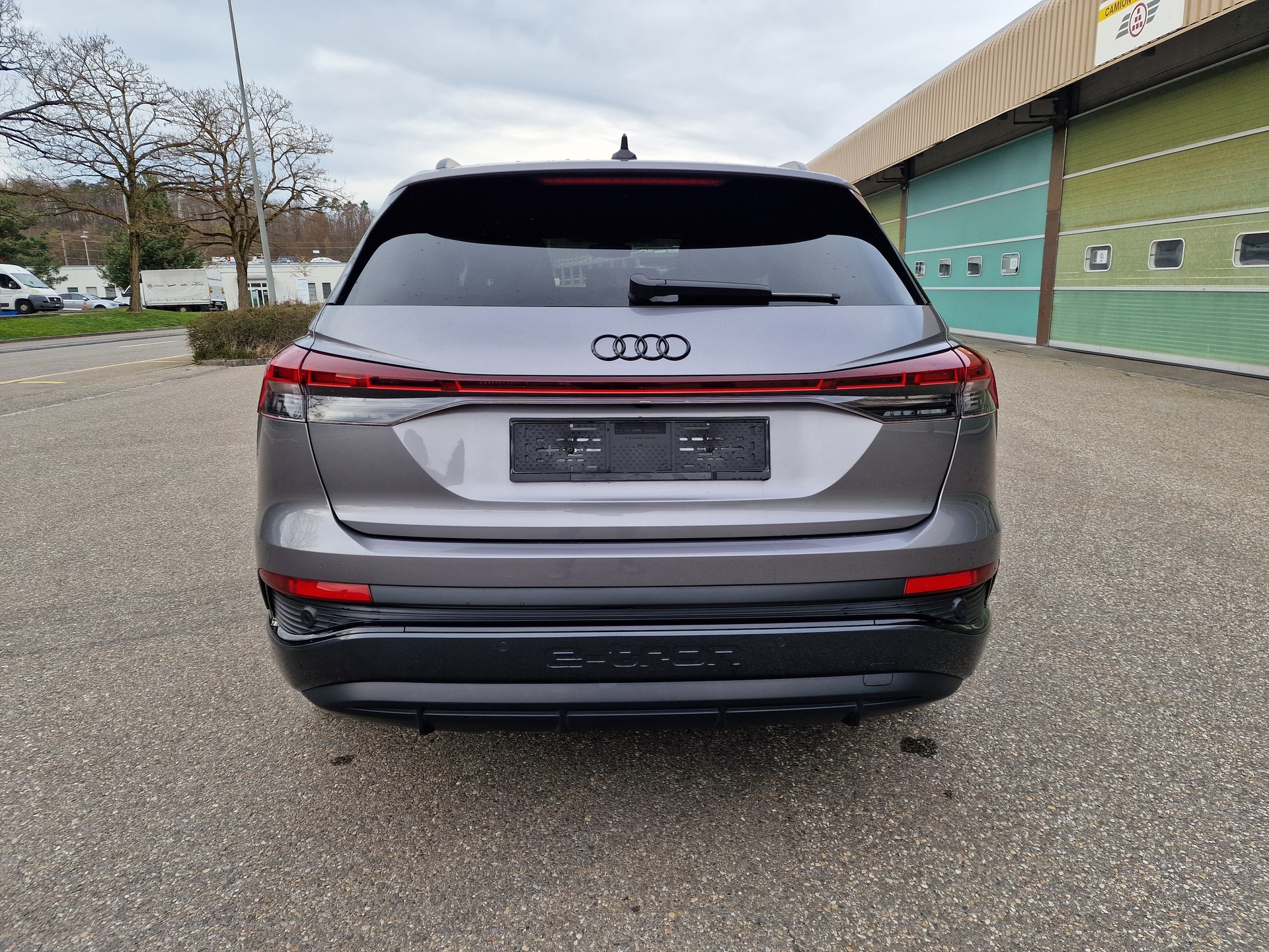 AUDI Q4 e-tron 40-image-3