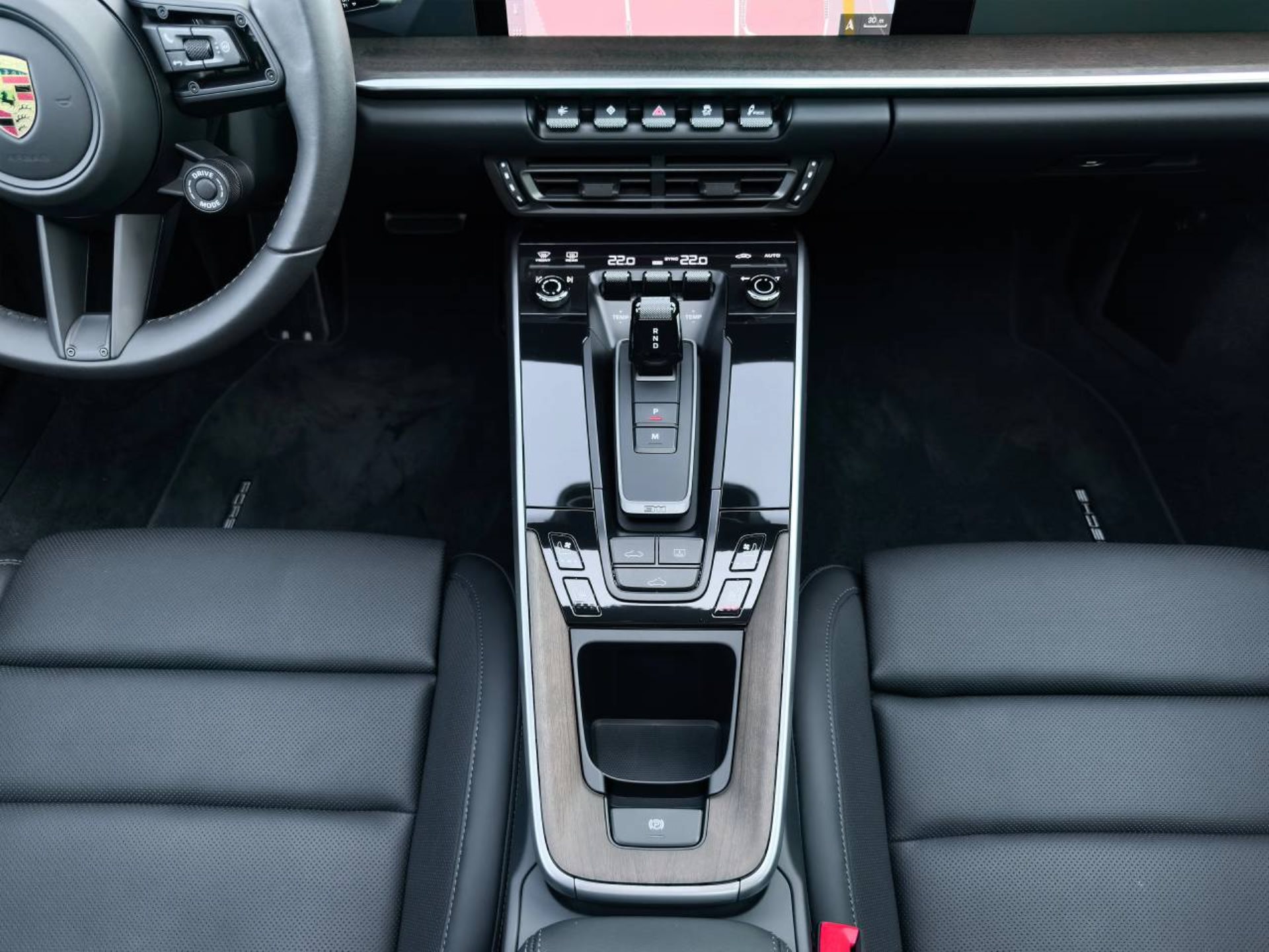 PORSCHE 911 Carrera 4S-image-21