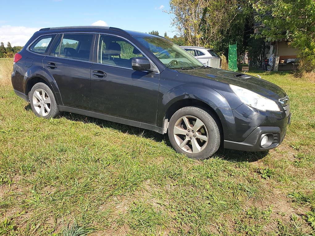 SUBARU OUTBACK-image-1