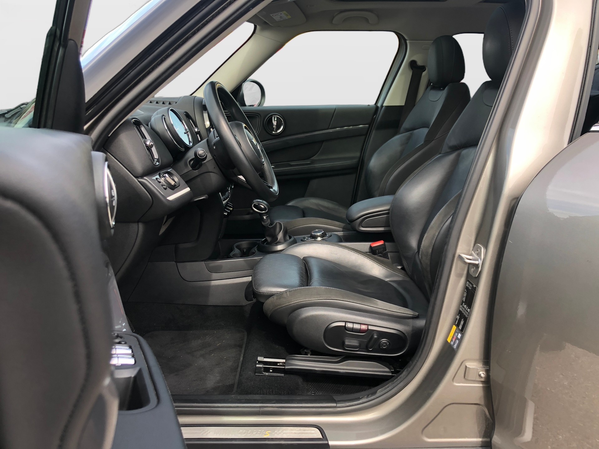 MINI Countryman Cooper S E ALL4 Steptronic-image-11