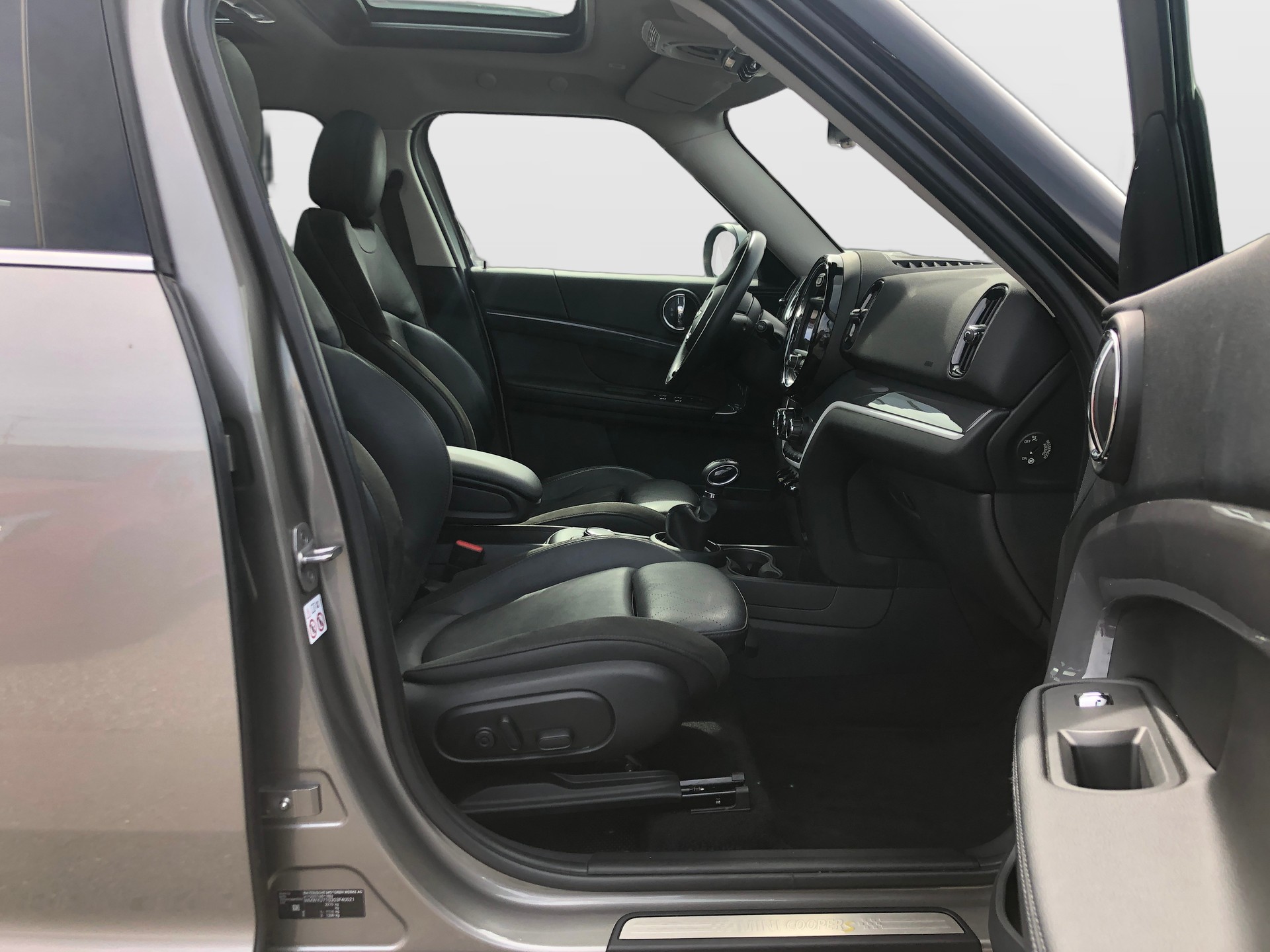 MINI Countryman Cooper S E ALL4 Steptronic-image-12