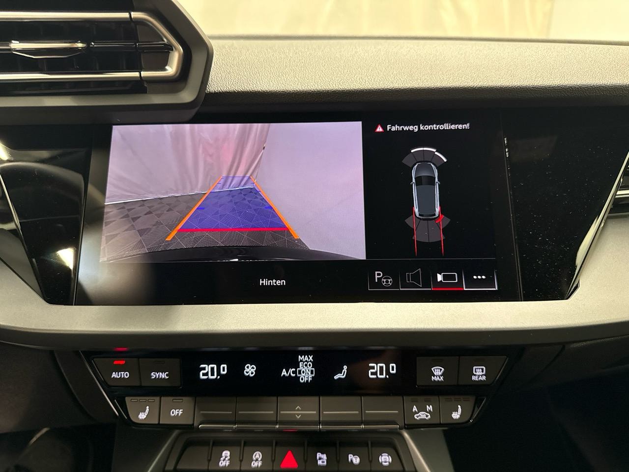 AUDI A3 Sportback 35 TFSI Attraction S-tronic-image-5