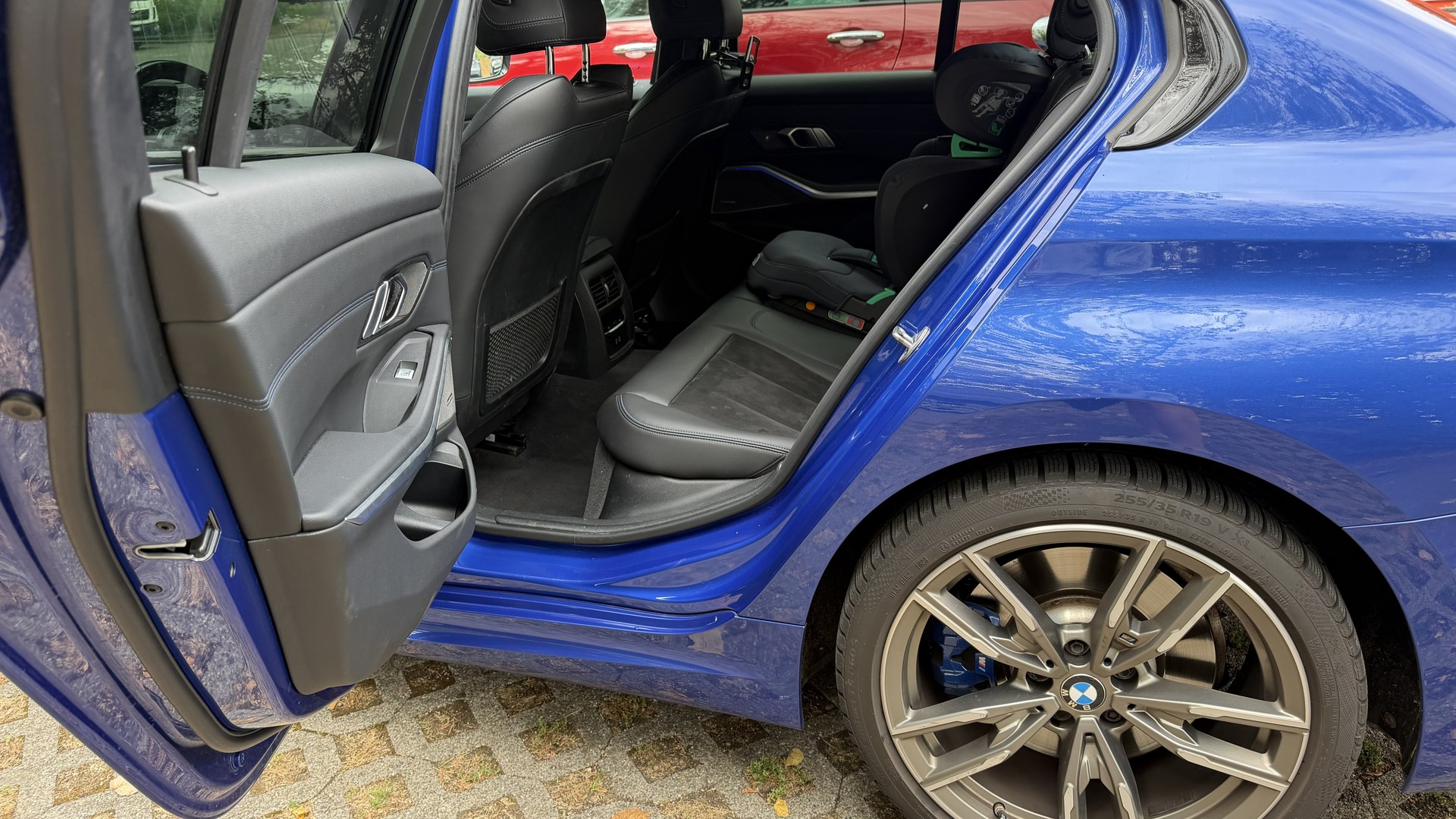 BMW M340d xDrive-image-3