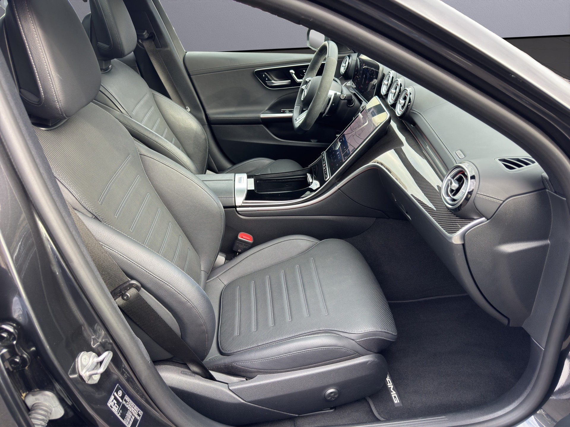 MERCEDES-BENZ C 43 AMG 4Matic-image-15