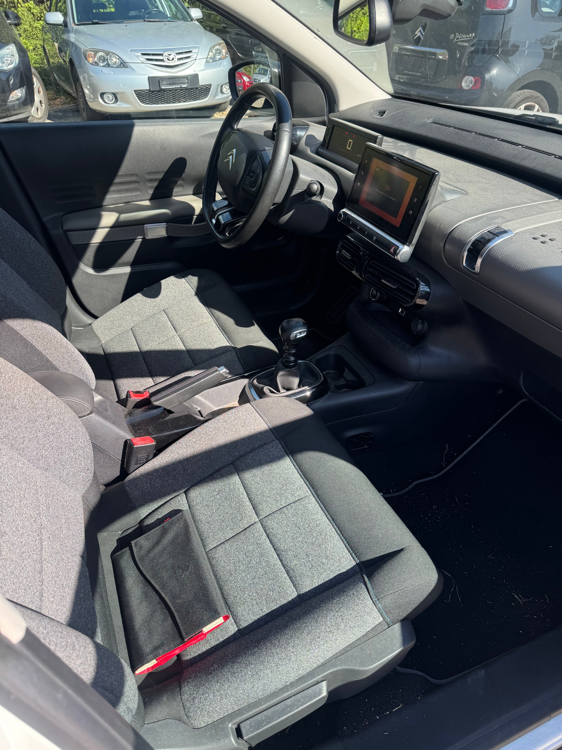 CITROEN C4 Cactus 1.2 Pure Tech Feel-image-6