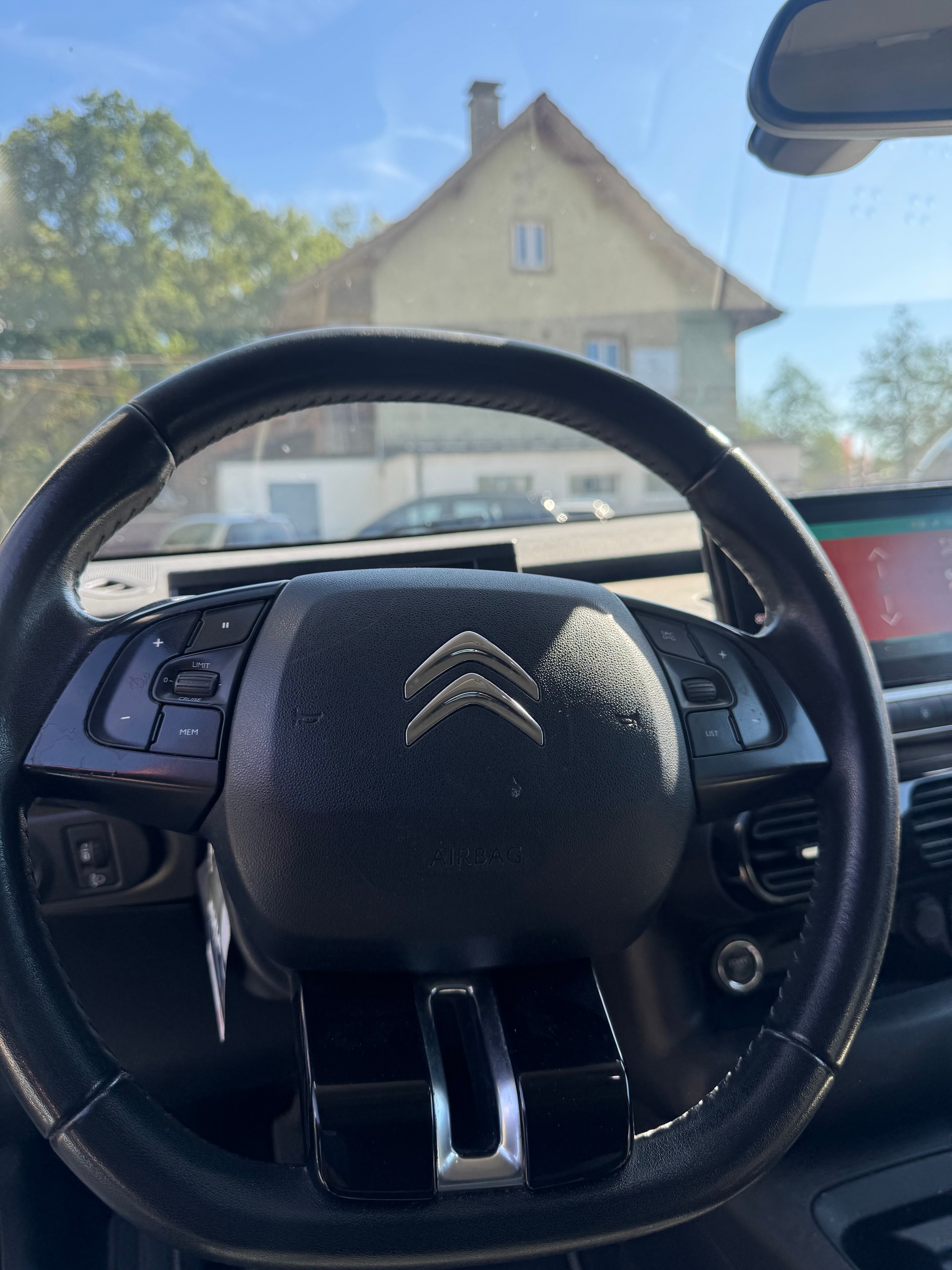 CITROEN C4 Cactus 1.2 Pure Tech Feel-image-9