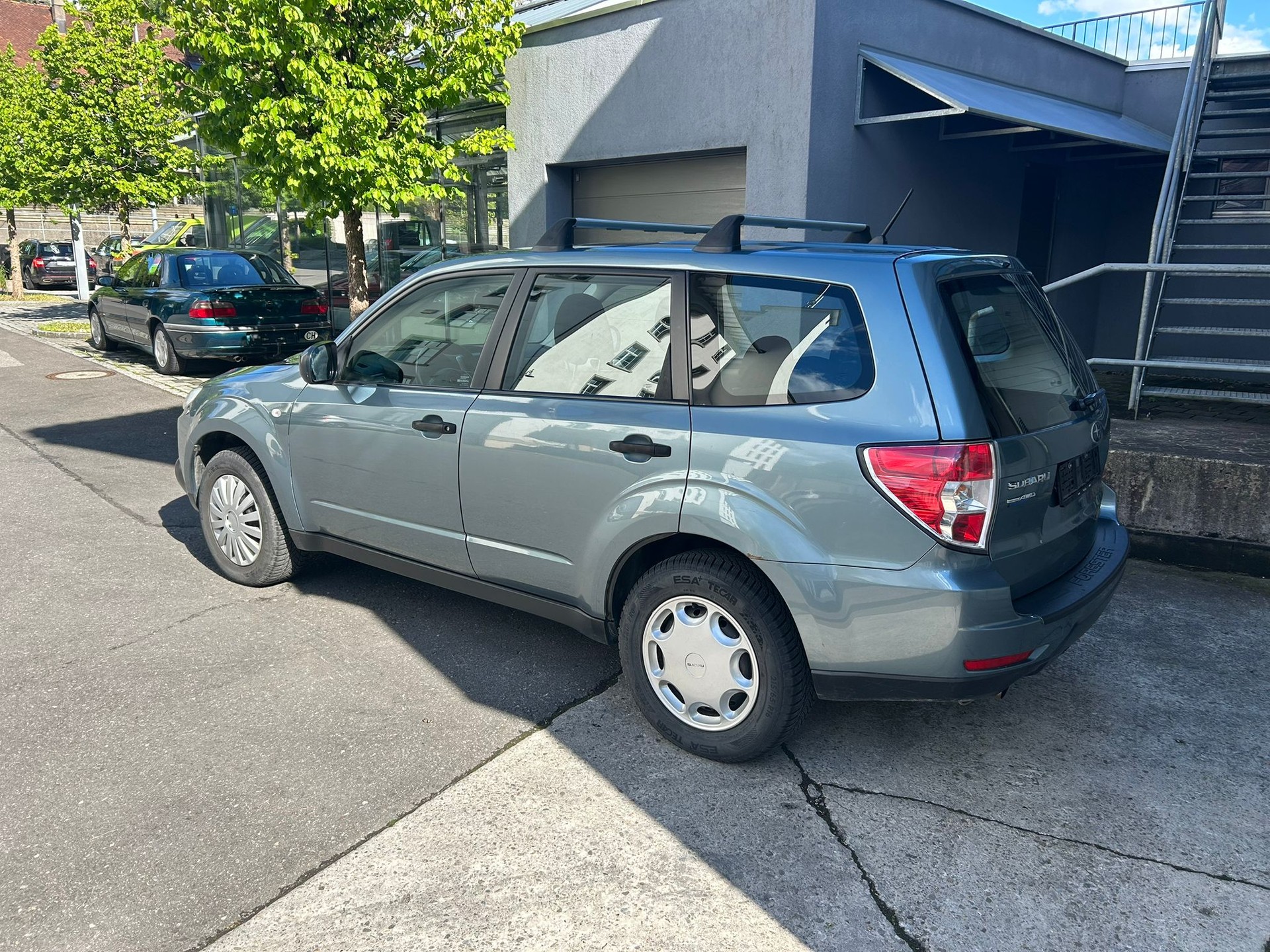 SUBARU Forester 2.0D AWD-image-2