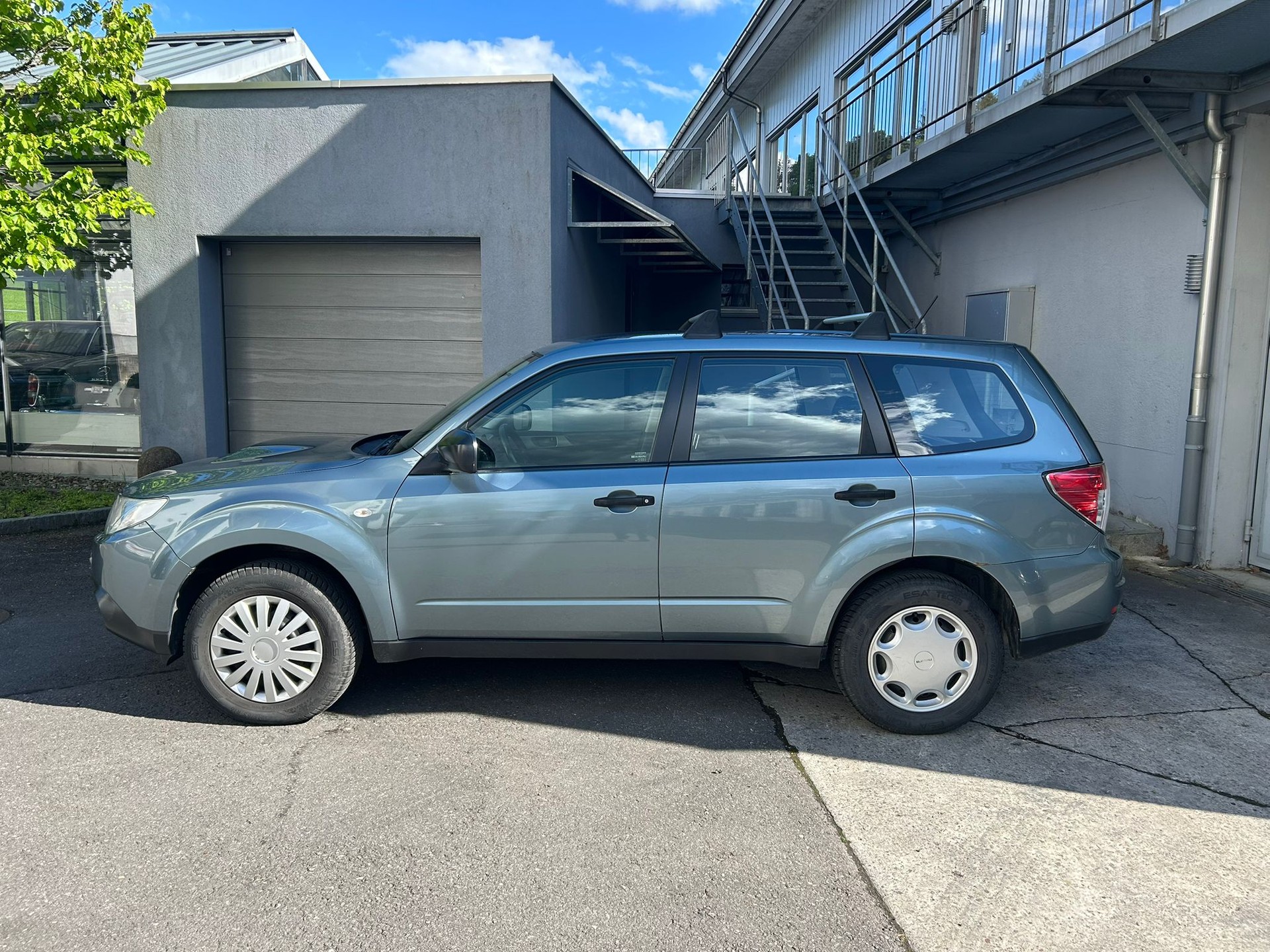 SUBARU Forester 2.0D AWD-image-1