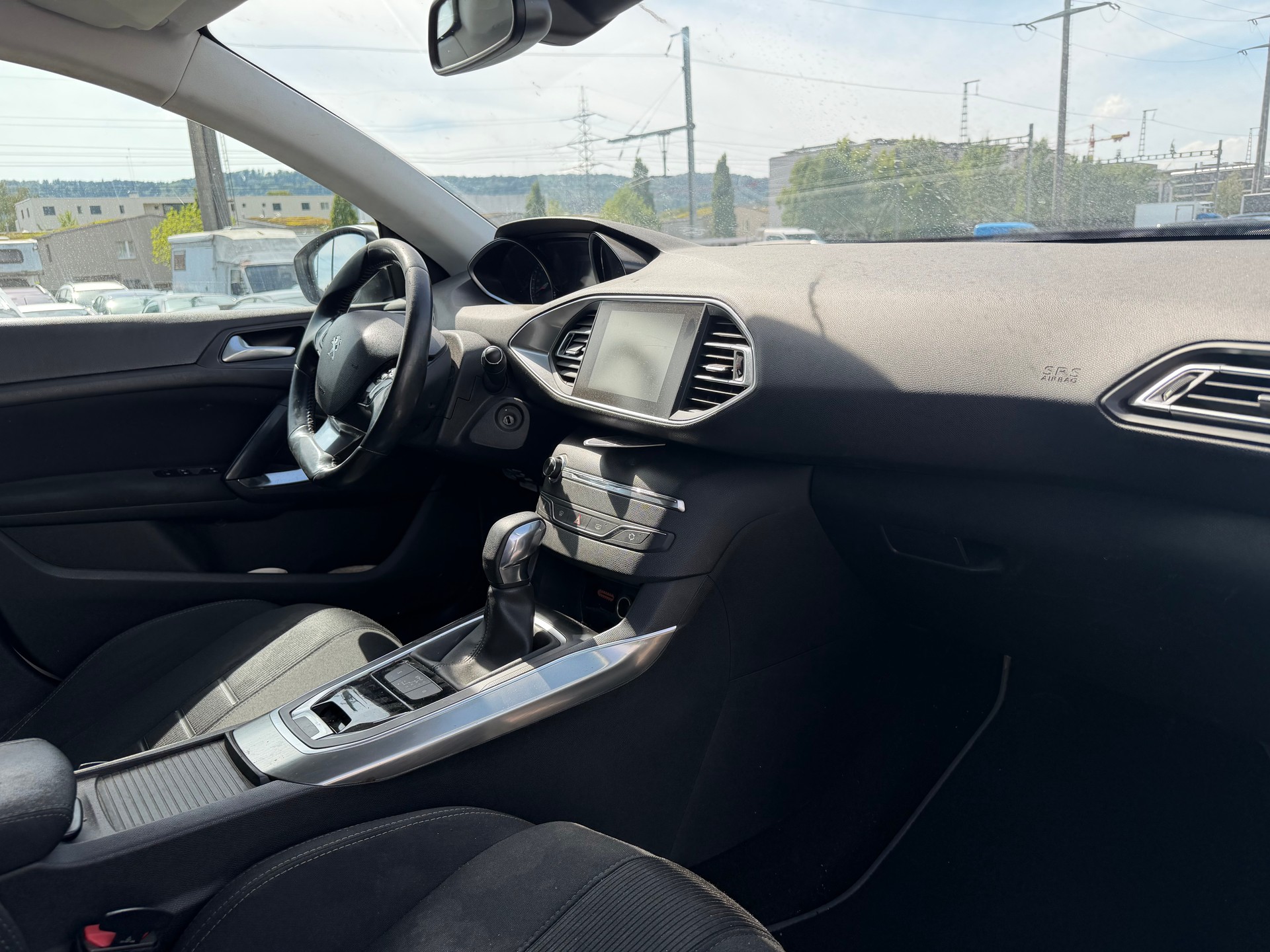 PEUGEOT 308 SW 2.0 BlueHDI Active Automatic-image-4