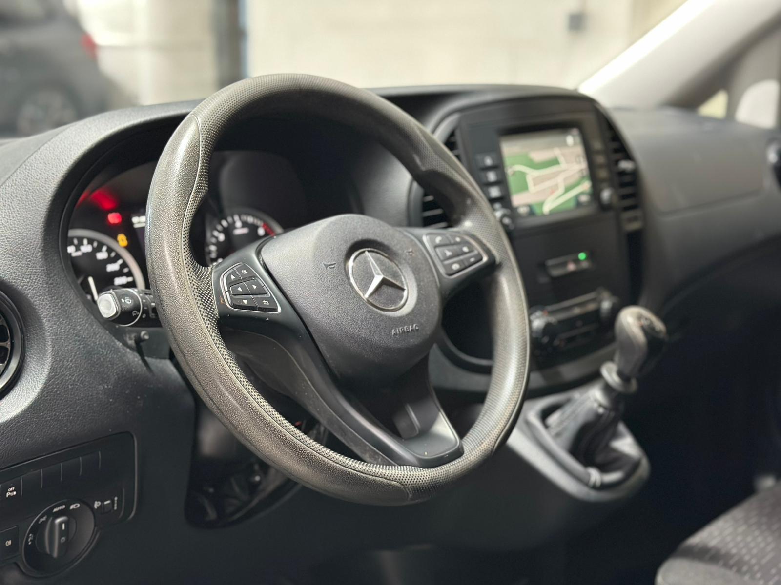 MERCEDES-BENZ Vito 110 CDI Worker Lang FWD-image-13