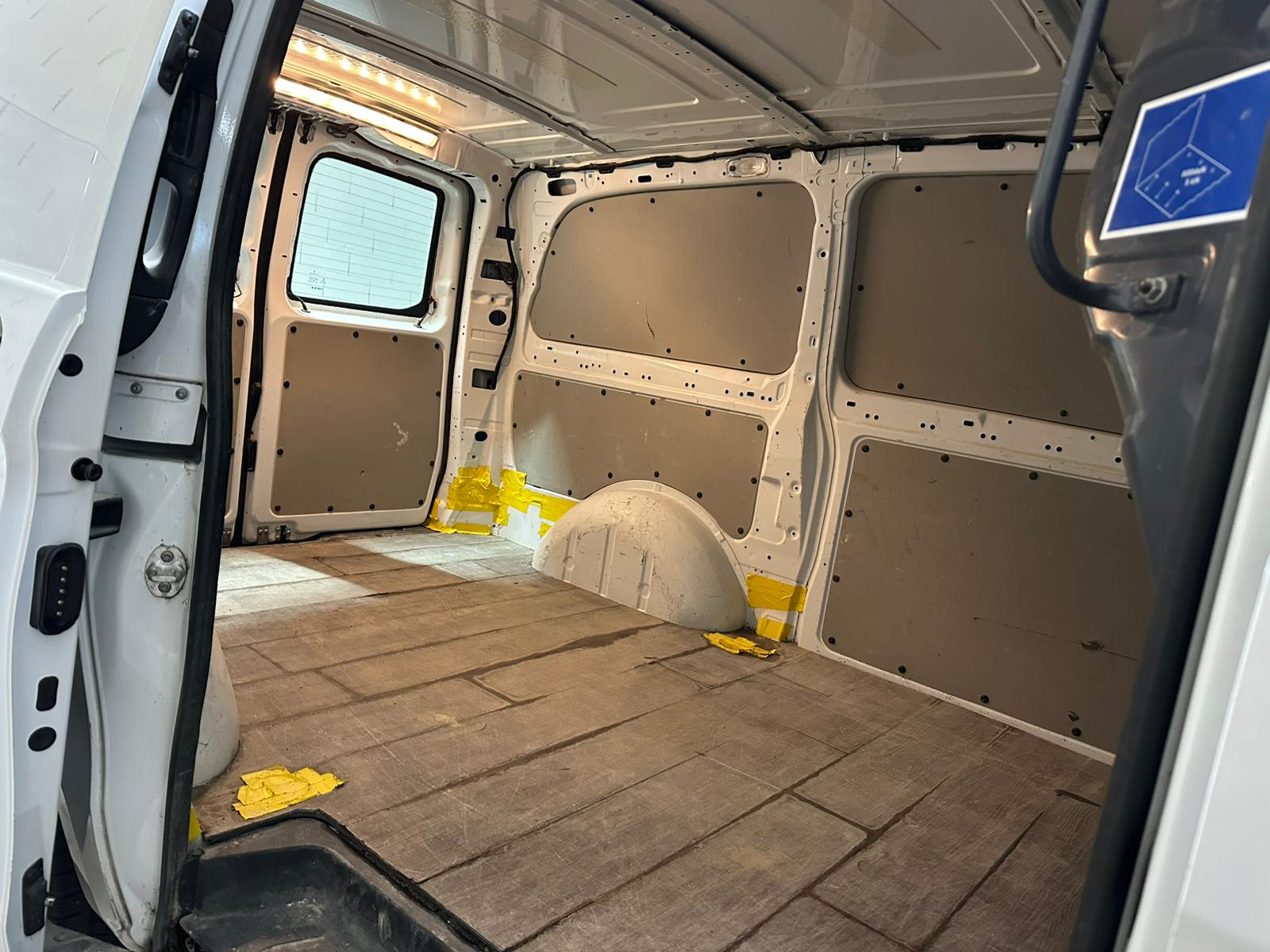 MERCEDES-BENZ Vito 110 CDI Worker Lang FWD-image-9