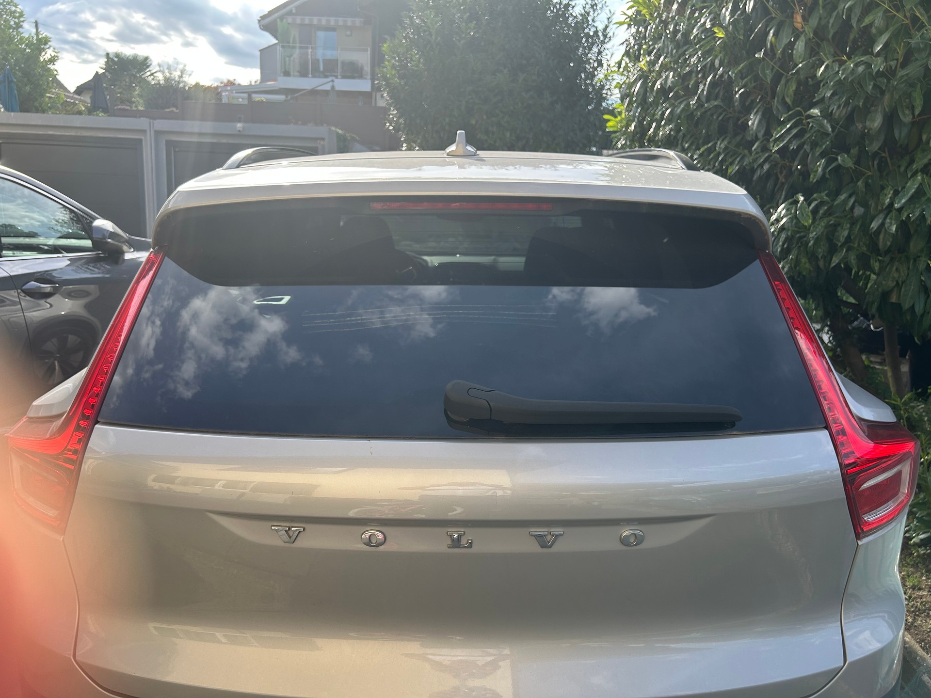 VOLVO 1.5 T4 PiH Plus Bright-image-1