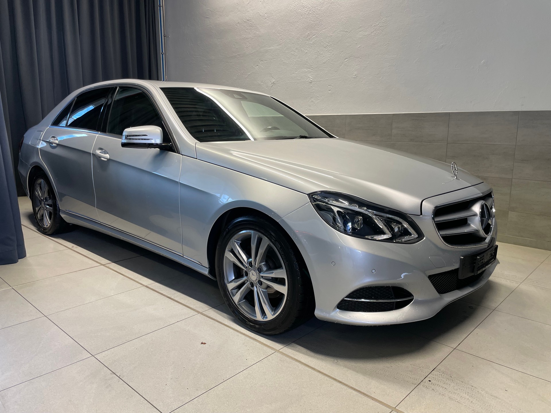 MERCEDES-BENZ E 200 CDI Elégance 7G-Tronic (10)-image-0