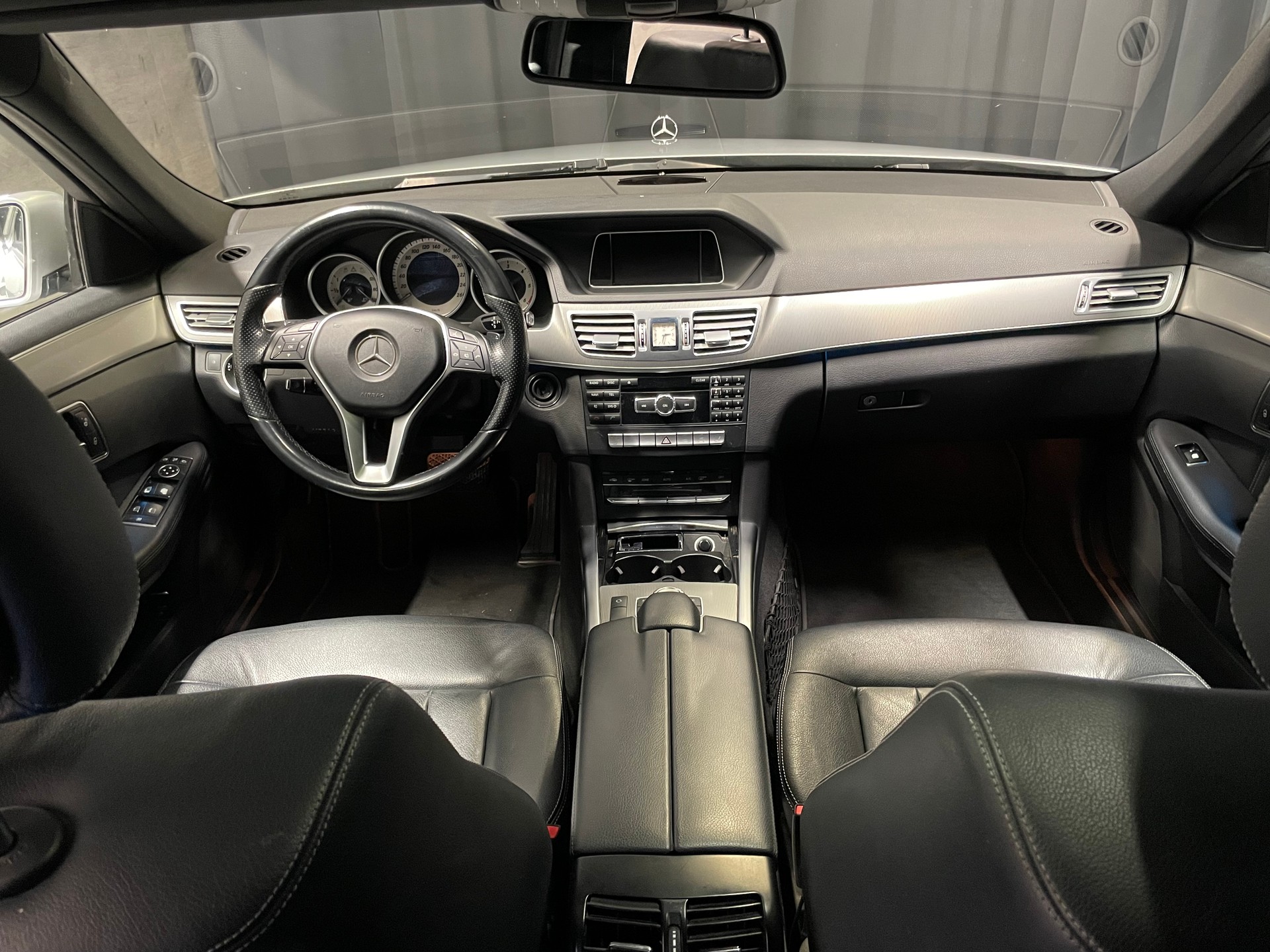 MERCEDES-BENZ E 200 CDI Elégance 7G-Tronic (10)-image-8