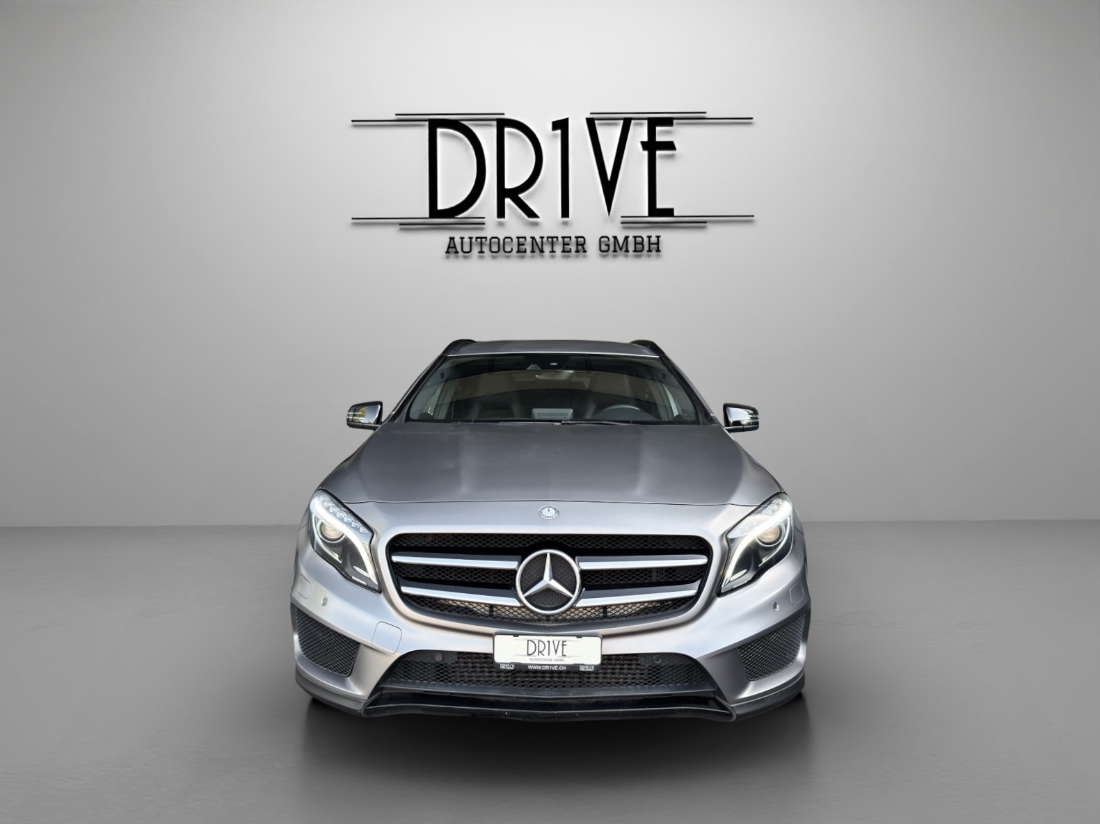 MERCEDES-BENZ GLA 250 AMG Line 4Matic 7G-DCT-image-1