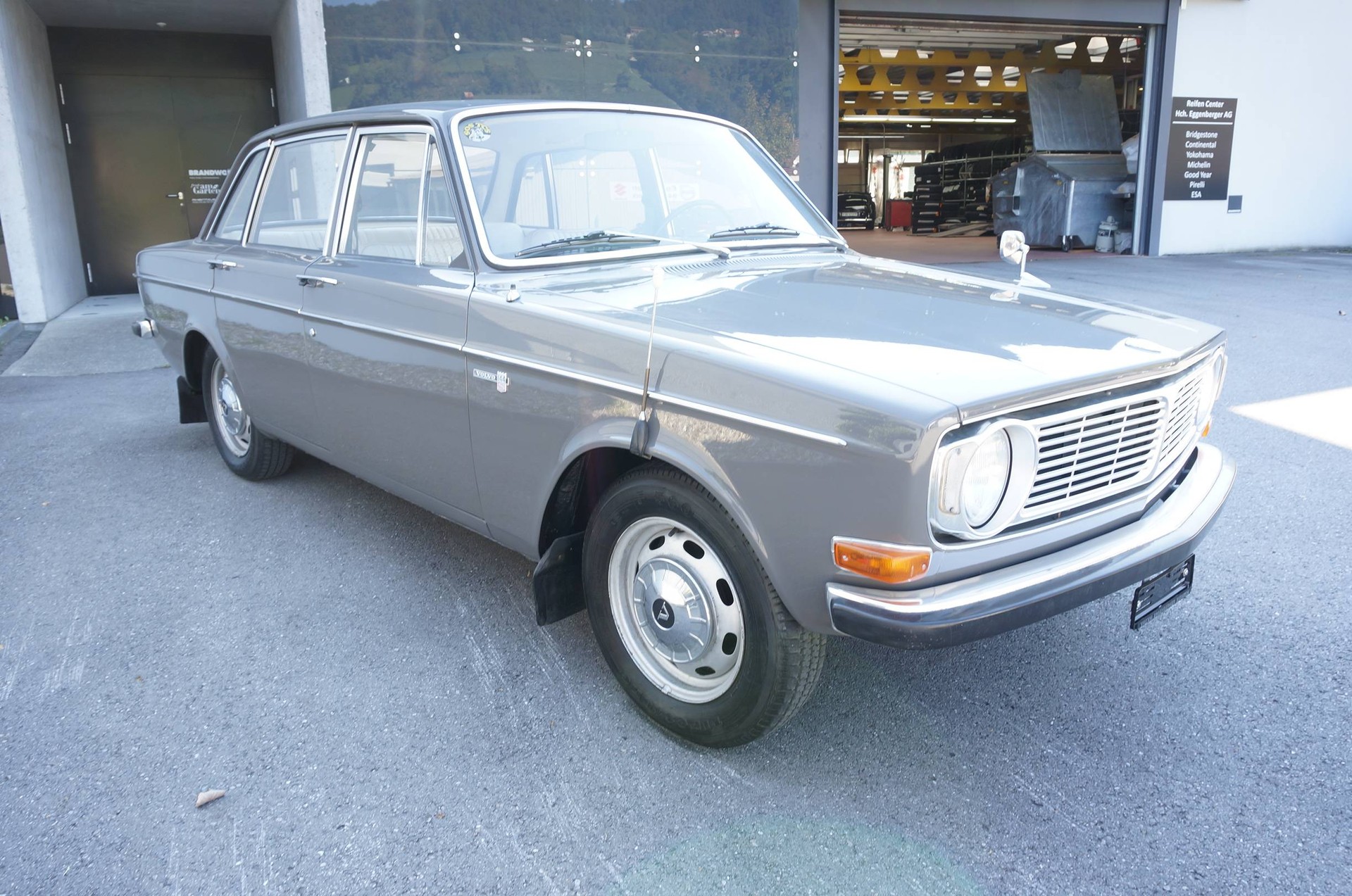 VOLVO 144S-image-3