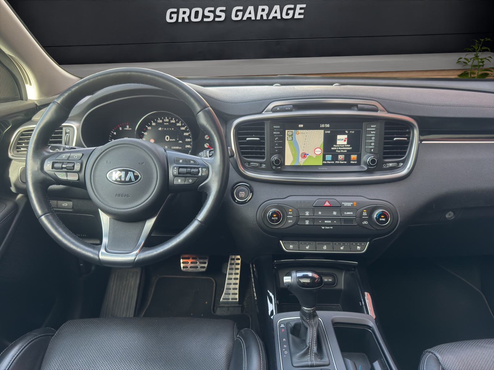 KIA Sorento 2.2 CRDI Style-image-5