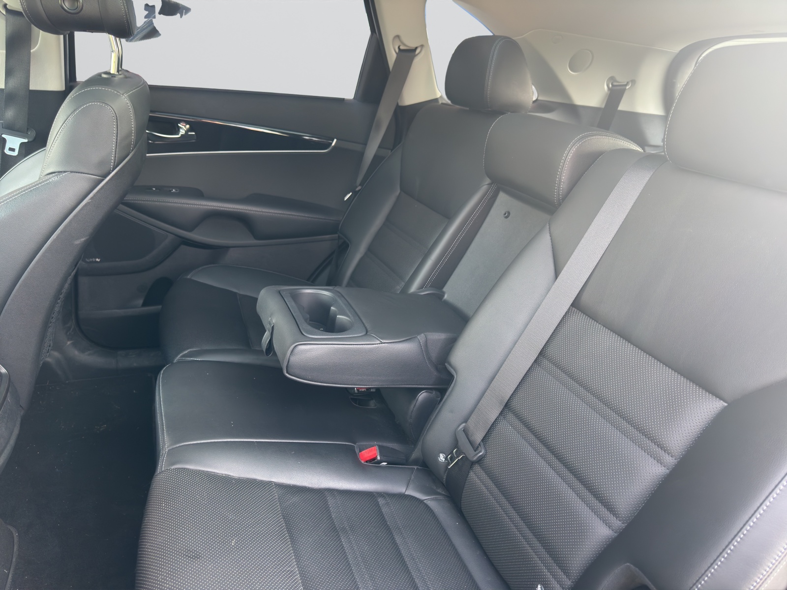 KIA Sorento 2.2 CRDI Style-image-7