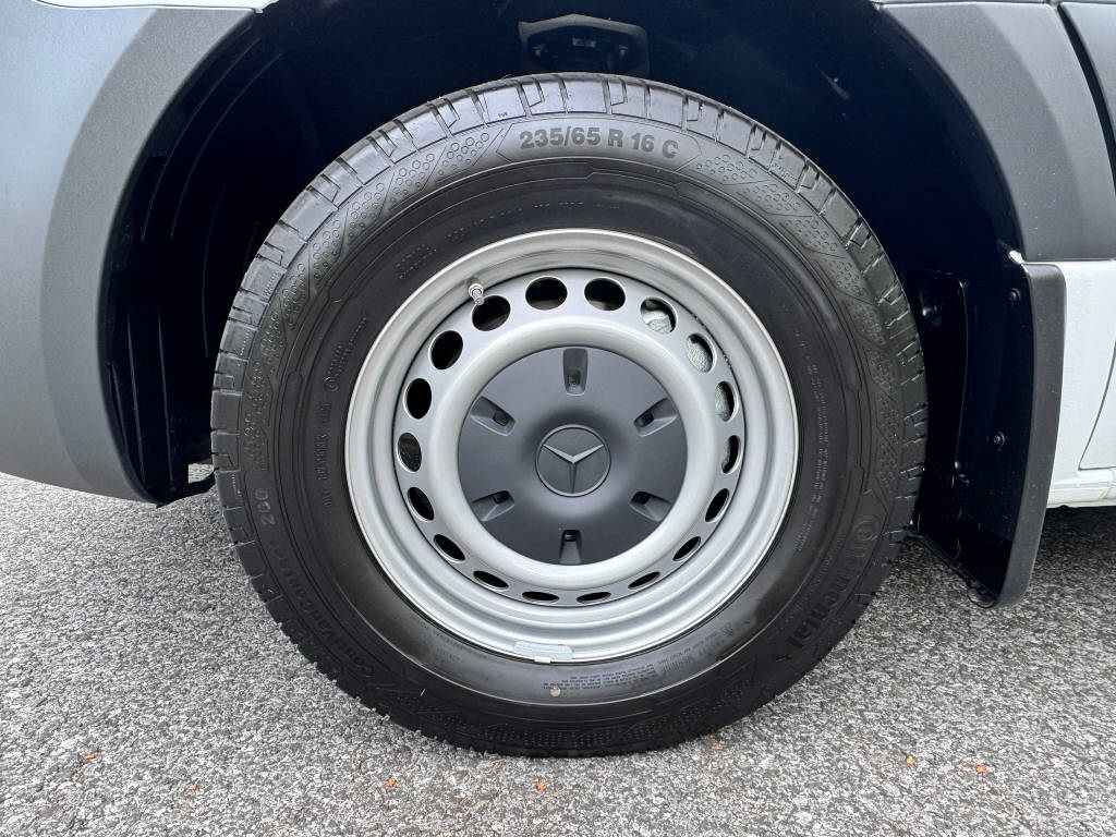 MERCEDES-BENZ Sprinter 317 CDI Pro Aufbau mit Hebebühne 4325 lang-image-17