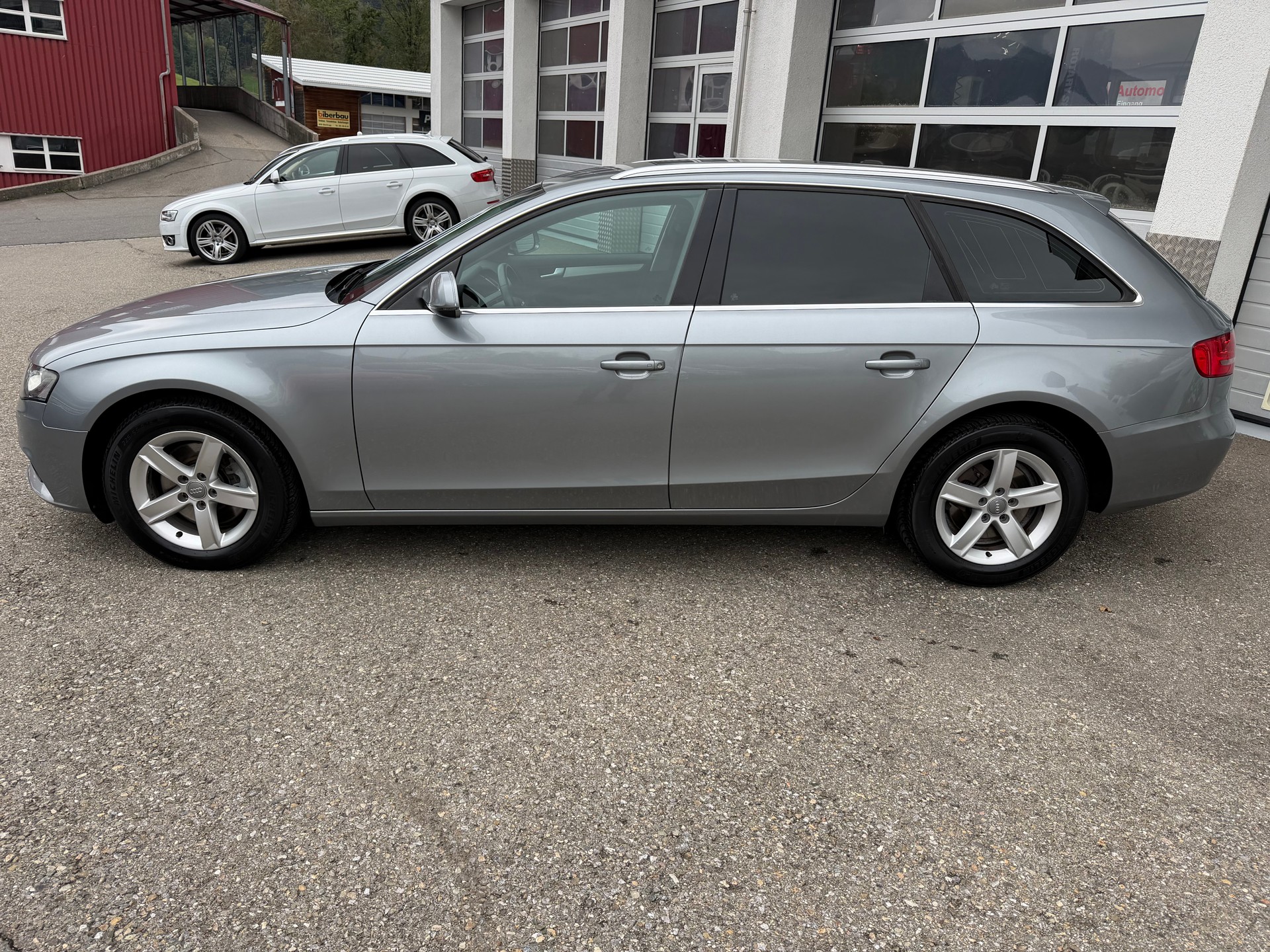 AUDI A4 Avant 1.8 TFSI multitronic-image-1