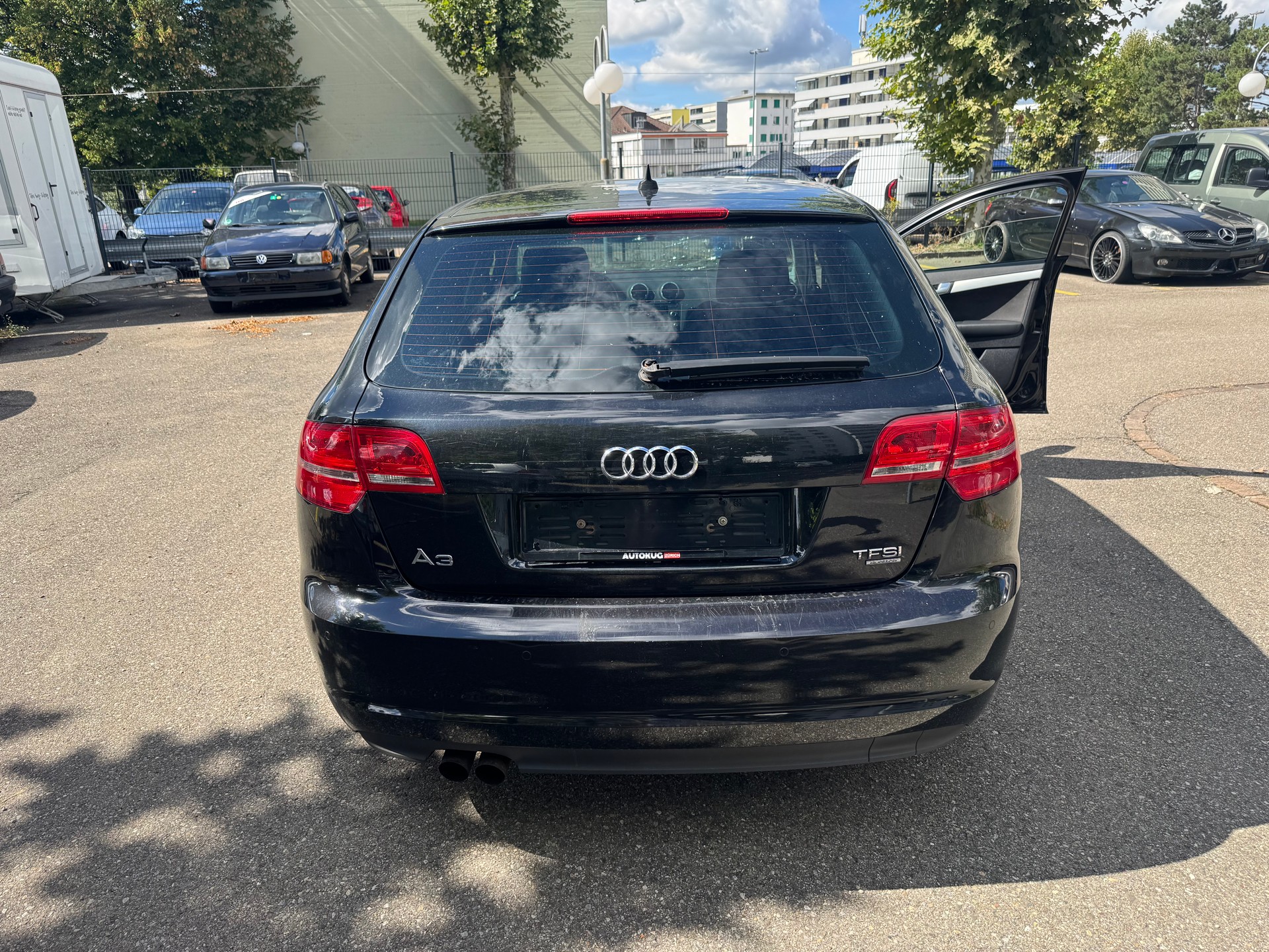 AUDI A3 Sportback 2.0 TFSI Ambition quattro S-tronic-image-3