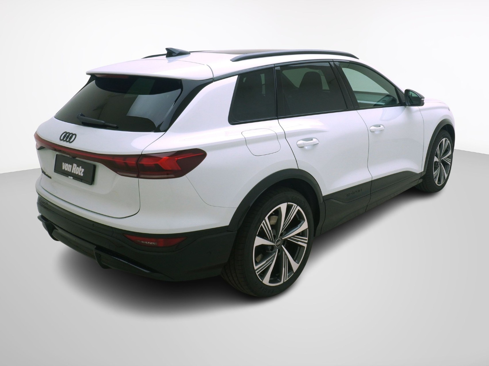 AUDI SQ6 e-tron quattro S line-showroom-element-3