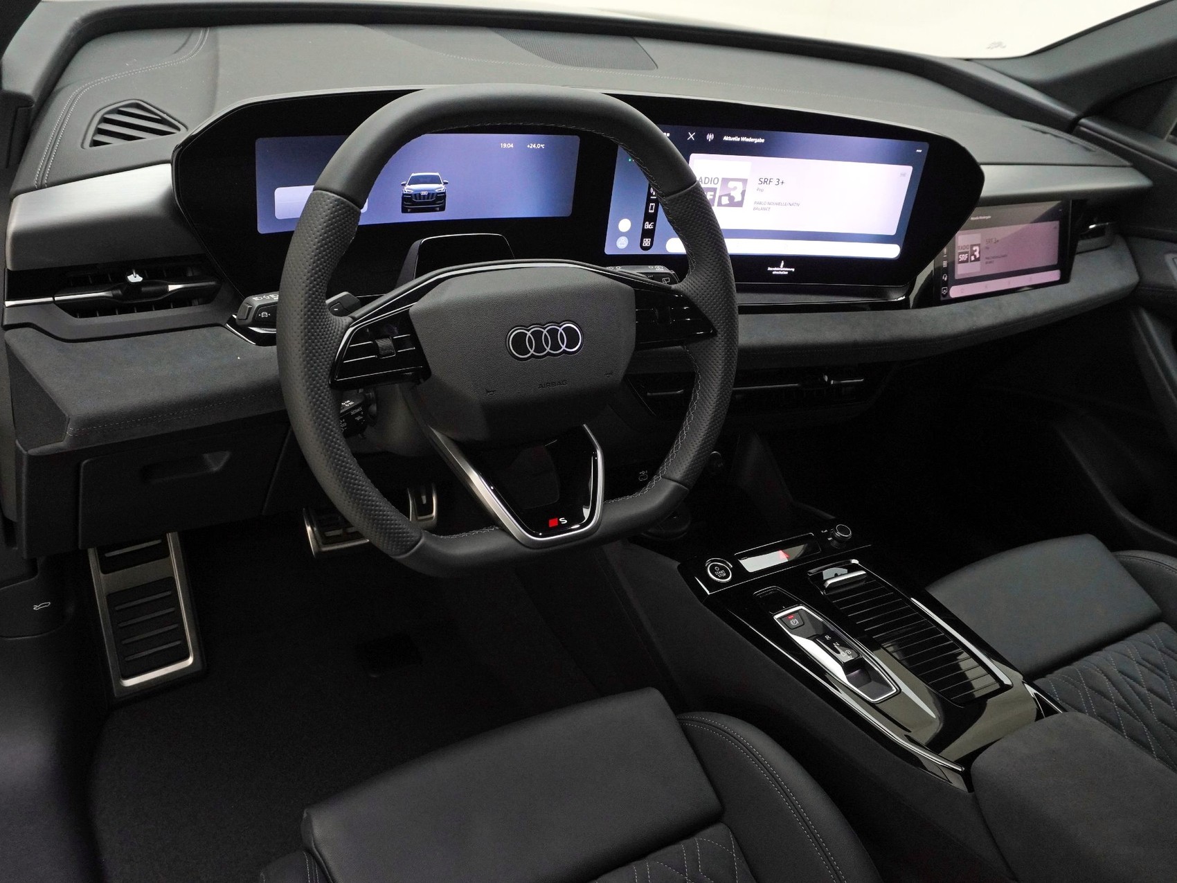 AUDI SQ6 e-tron quattro S line-image-4