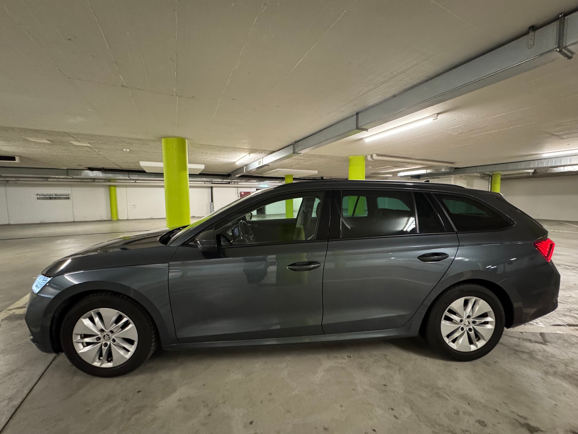 SKODA 2.0 TDI Ambition 4x4 DSG-image-1