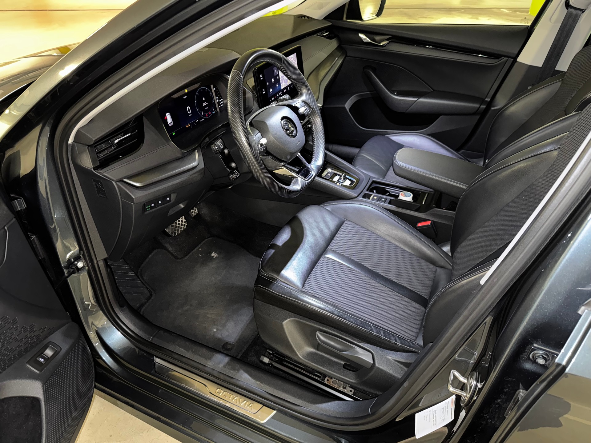 SKODA 2.0 TDI Ambition 4x4 DSG-image-3