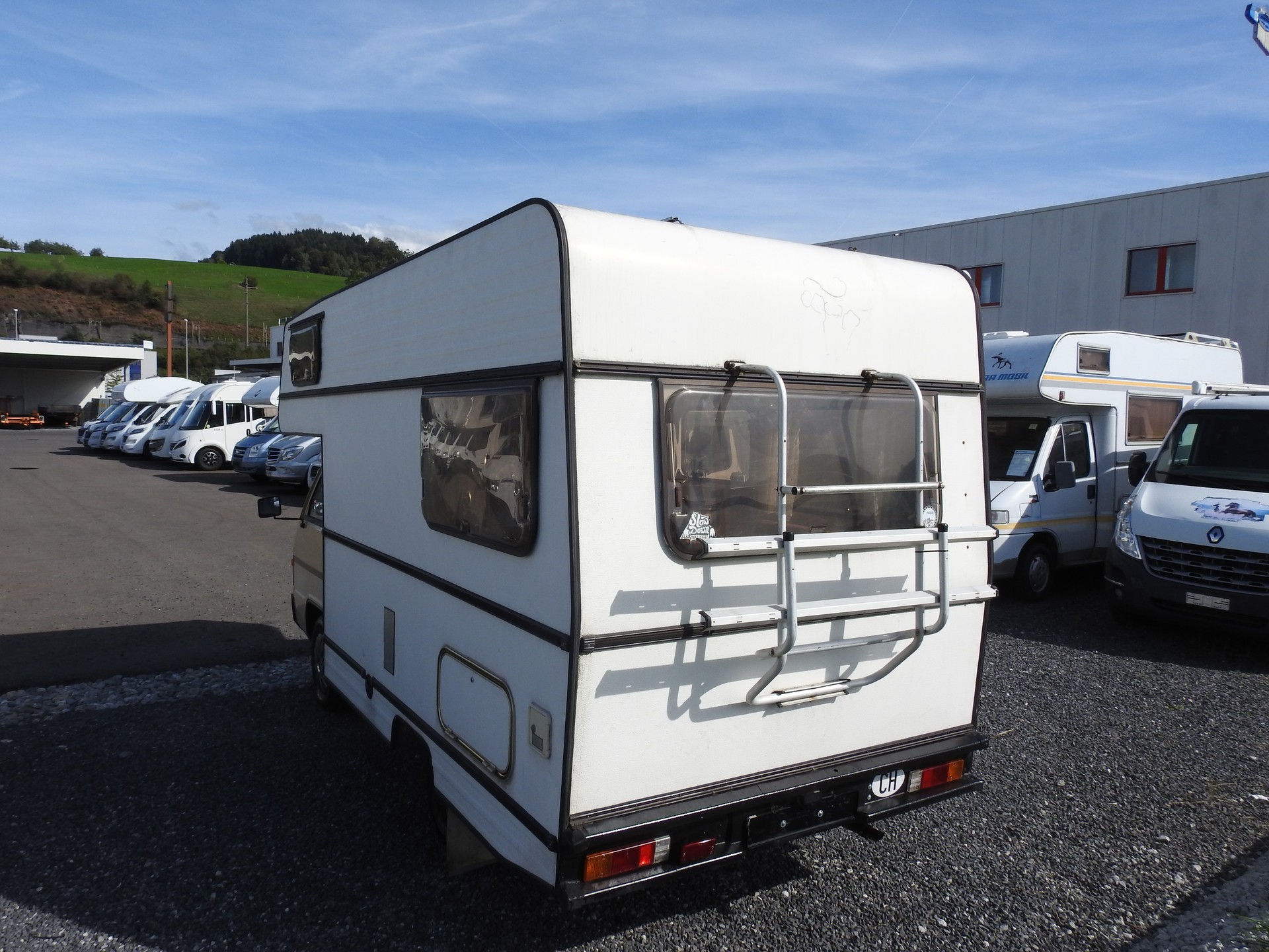MITSUBISHI L 300-image-3