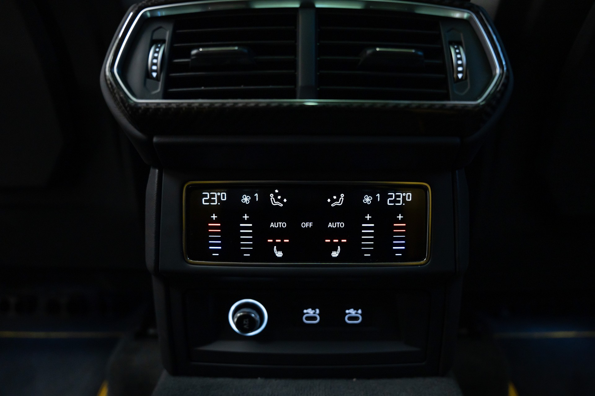 LAMBORGHINI Urus E-Gear Pearl Capsule / CH-FAHRZEUG-image-30
