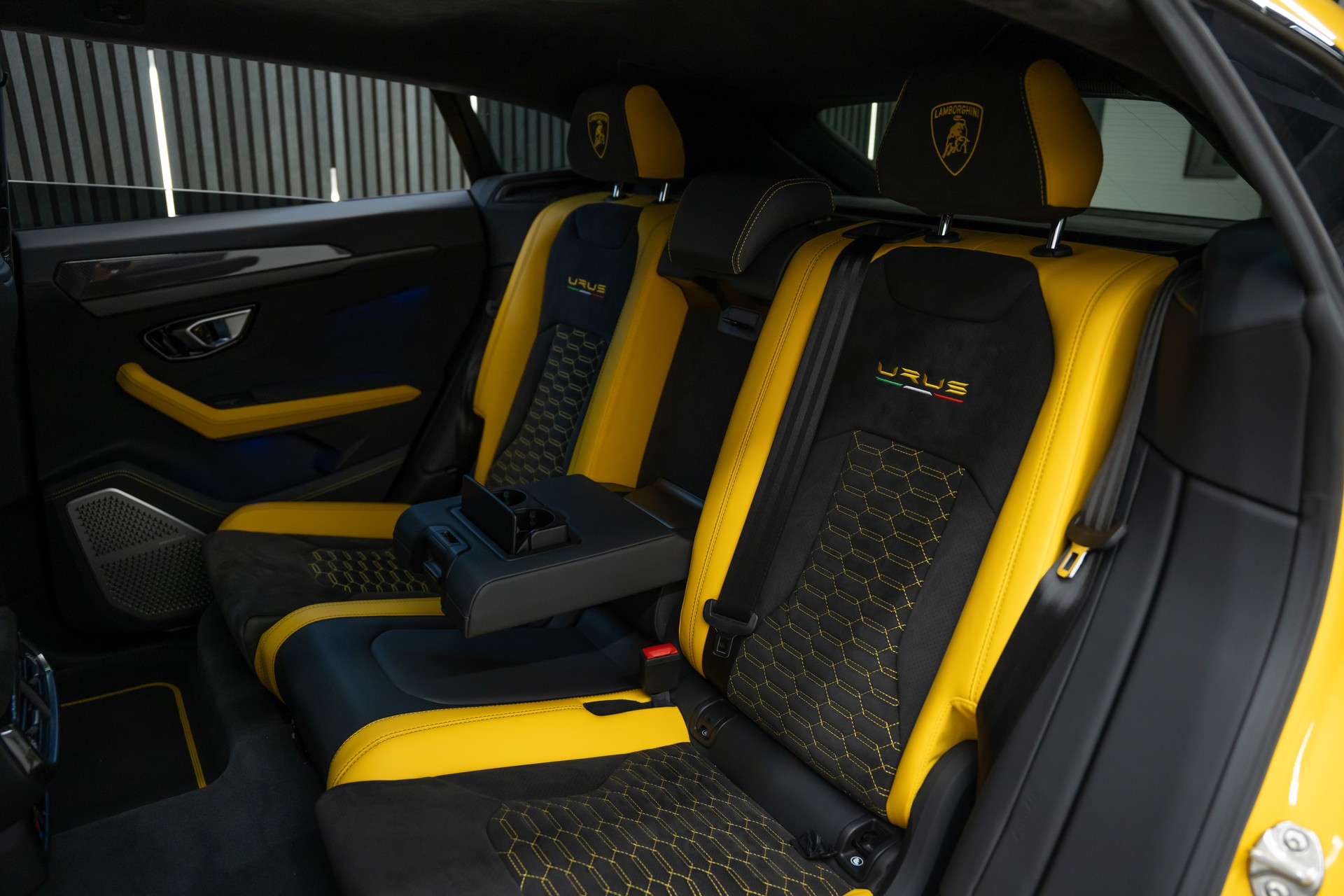 LAMBORGHINI Urus E-Gear Pearl Capsule / CH-FAHRZEUG-image-28