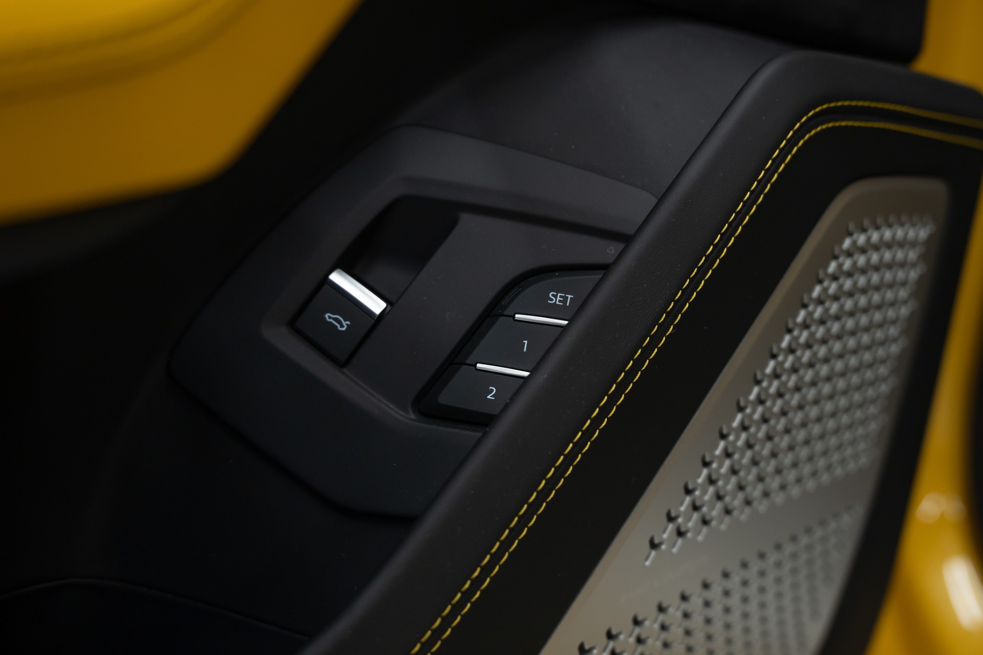 LAMBORGHINI Urus E-Gear Pearl Capsule / CH-FAHRZEUG-image-27