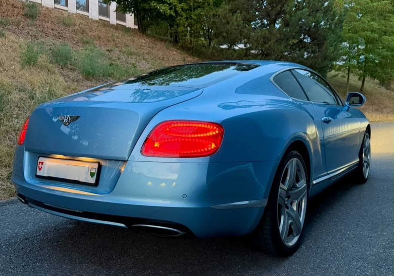 BENTLEY Continental GT 6.0 W12-image-7