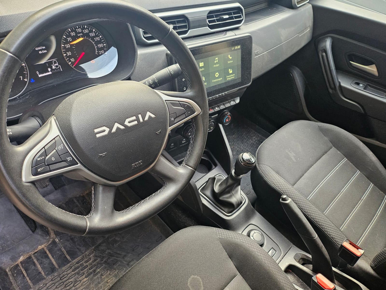 DACIA Duster TCe 150 Expression 4x4 hagelschaden dégats de grele-image-9