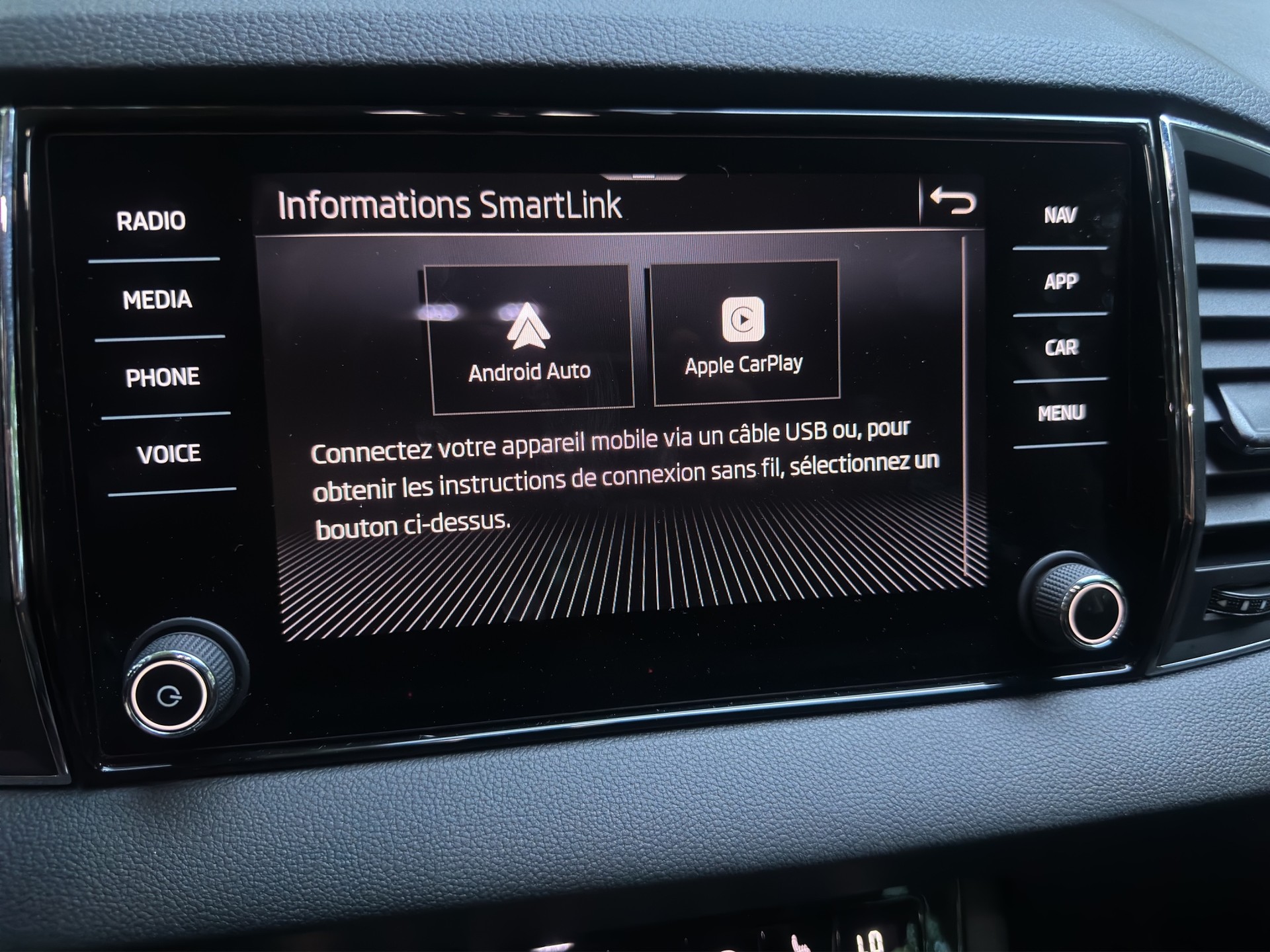 SKODA Karoq 1.5 TSI Dynamic DSG-image-10