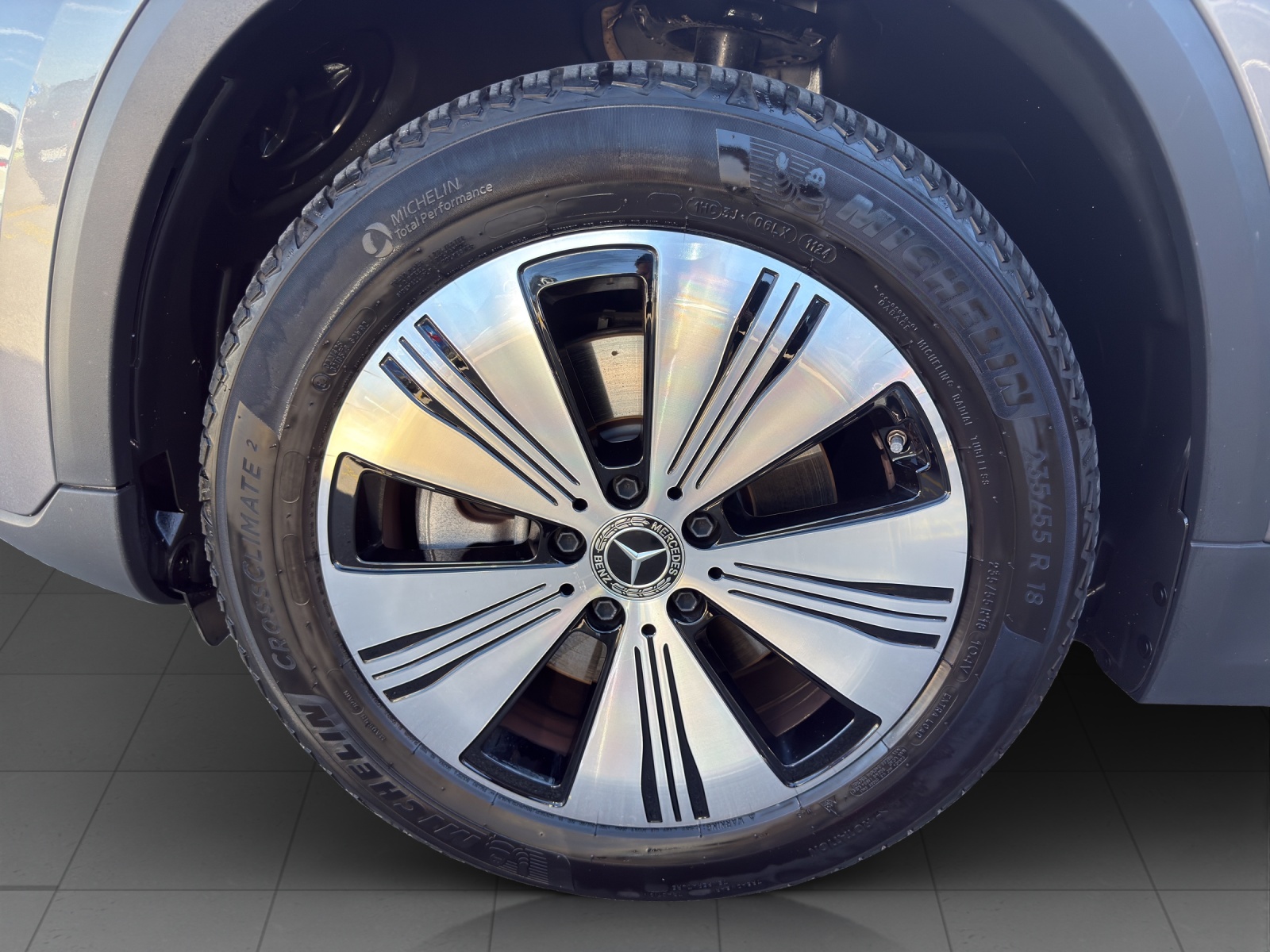 MERCEDES-BENZ EQA 300 4Matic-image-5