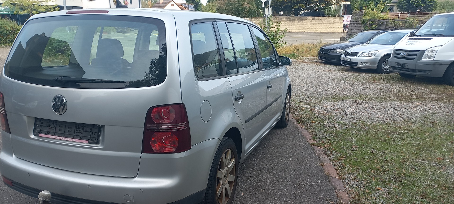 VW Touran 1.9 TDI Conceptline-image-2