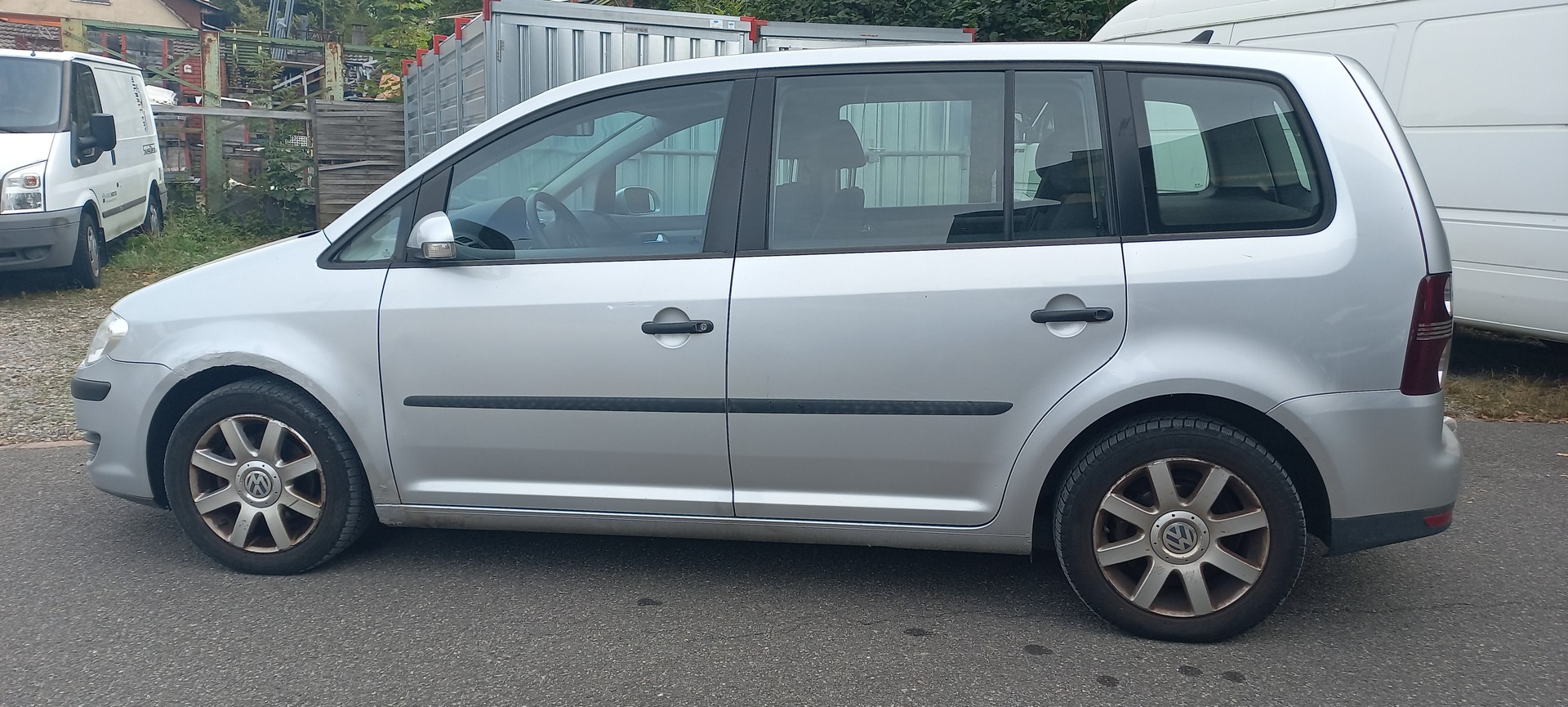 VW Touran 1.9 TDI Conceptline-image-3