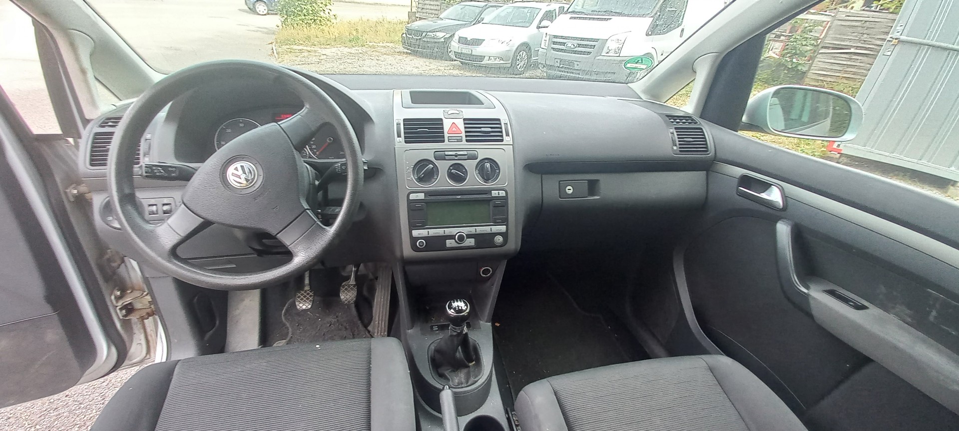 VW Touran 1.9 TDI Conceptline-image-9
